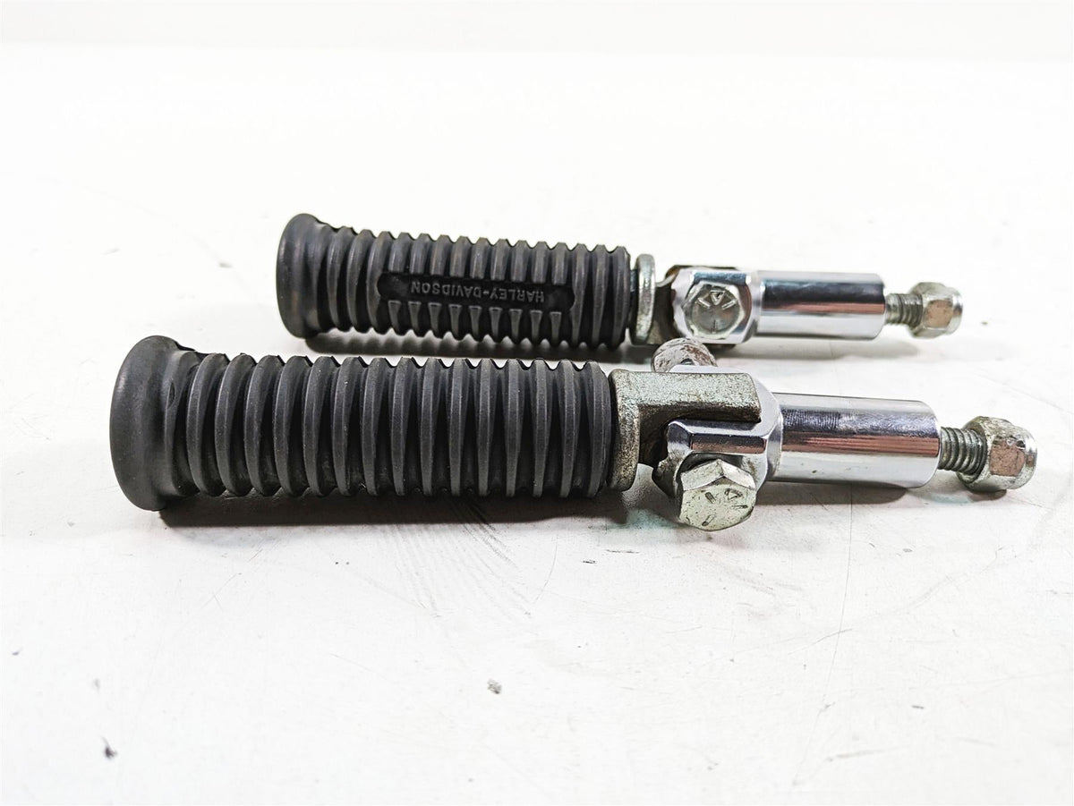 2006 Harley FLSTI Softail Heritage Rear Footpeg Foot Peg Set 33048-72 {{ shop.shopifyCountryName }} - Mototech271