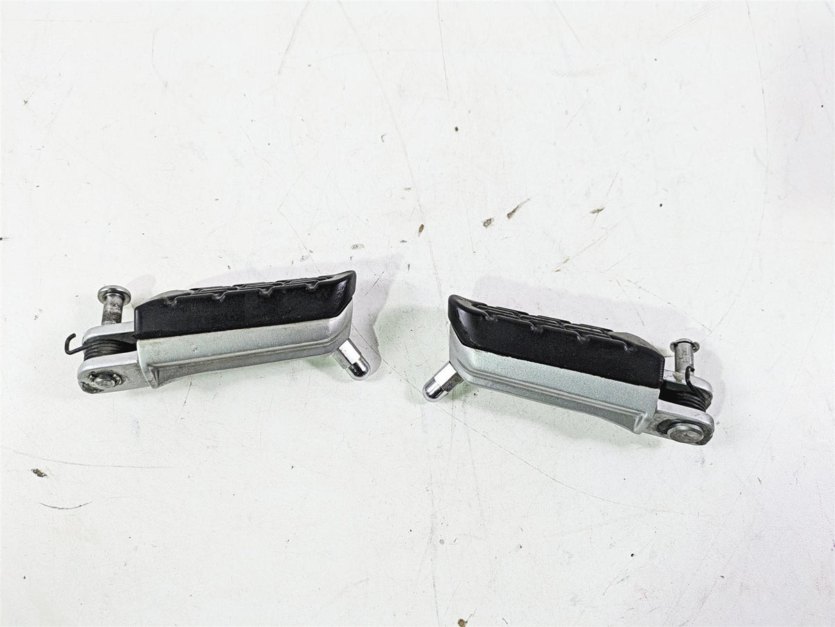 2023 BMW G310R K03 Front Rider Foot Peg Rest Set 46718553971 46718553972 {{ shop.shopifyCountryName }} - Mototech271