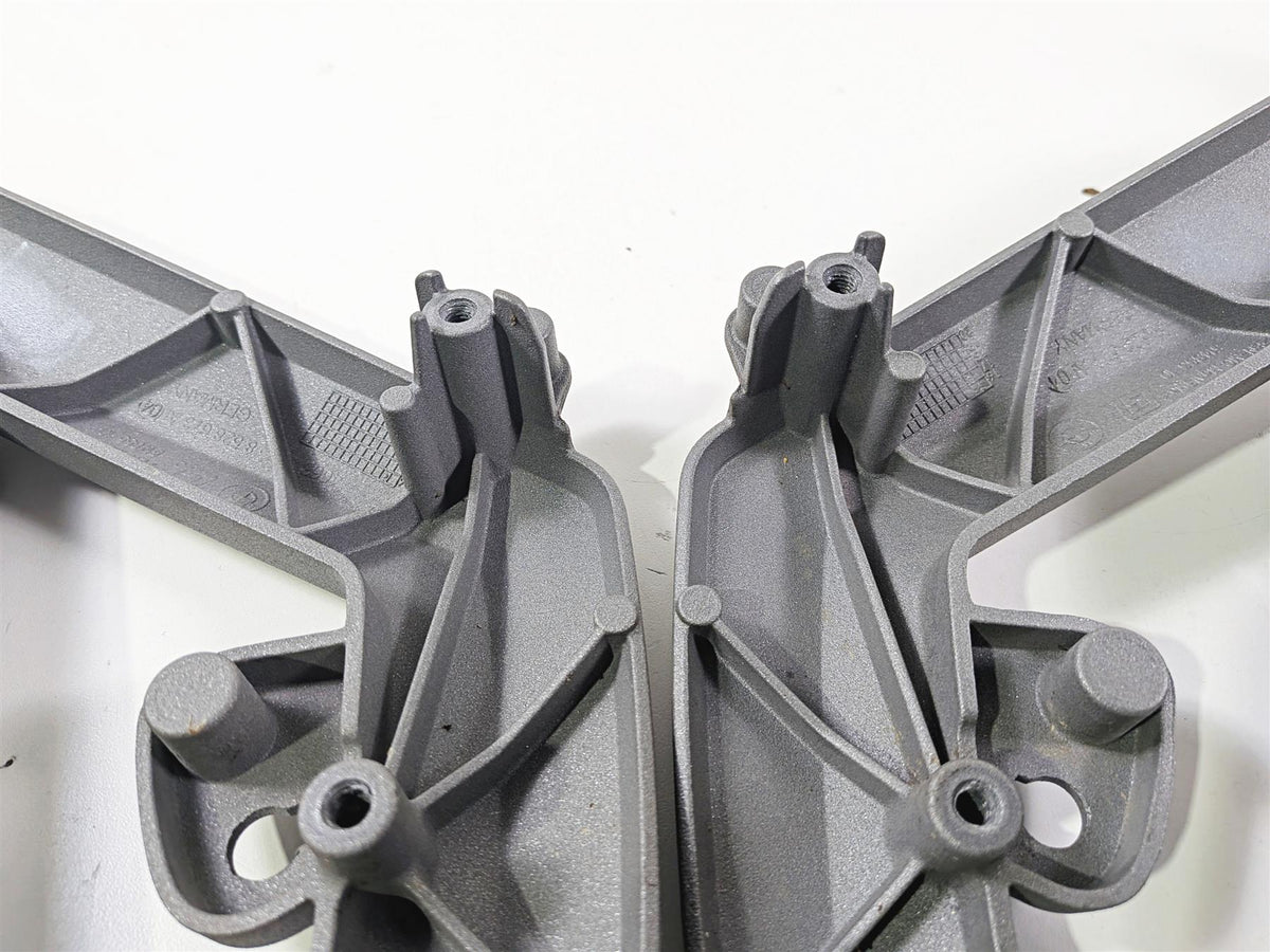 2016 BMW R1200 GS K50 Front Center Stay Carrier Mount 46638528673 46638528674 {{ shop.shopifyCountryName }} - Mototech271