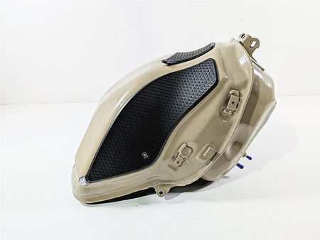 2016 Yamaha YZF R1 RN32 Fuel Gas Petrol Tank 2CR-YK241-00-P4 2CR-24110-00-P3 {{ shop.shopifyCountryName }} - Mototech271