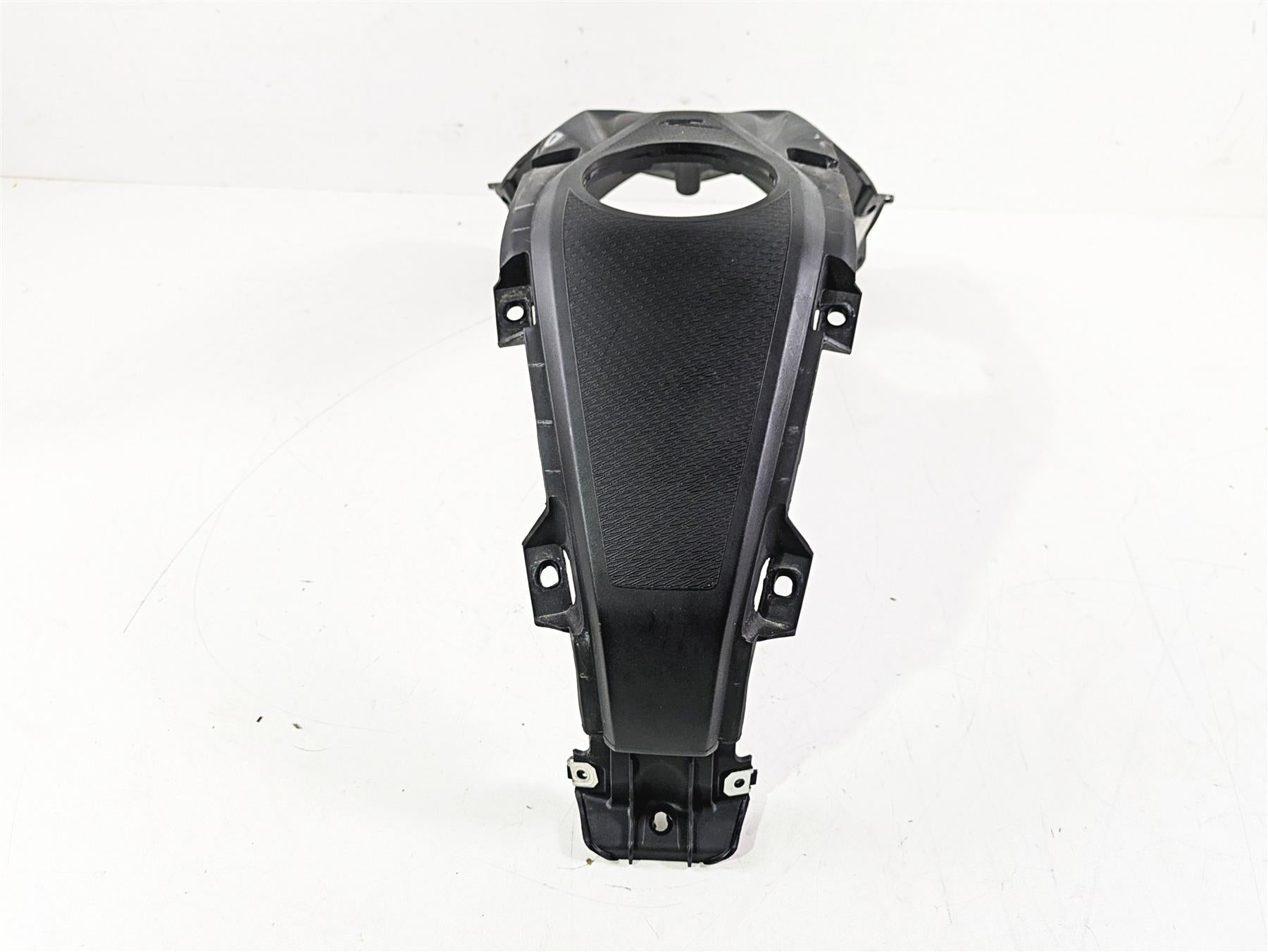 2023 BMW G310R K03 Center Top Tank Cover Fairing 46638556775 {{ shop.shopifyCountryName }} - Mototech271