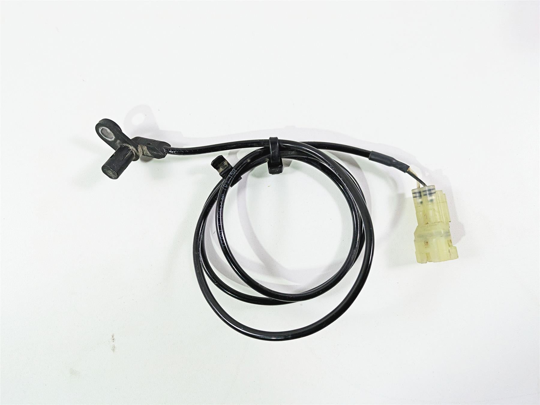 2024 Triumph Tiger 900 GT Front Abs Brake Wheel Speed Sensor T2029935 {{ shop.shopifyCountryName }} - Mototech271