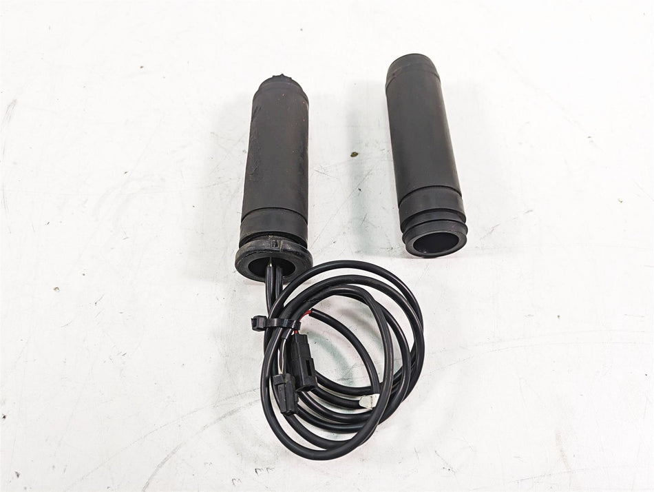 2014 Harley Touring FLHTK Electra Glide Heated Hand Grip Set - Read 56209-10A {{ shop.shopifyCountryName }} - Mototech271