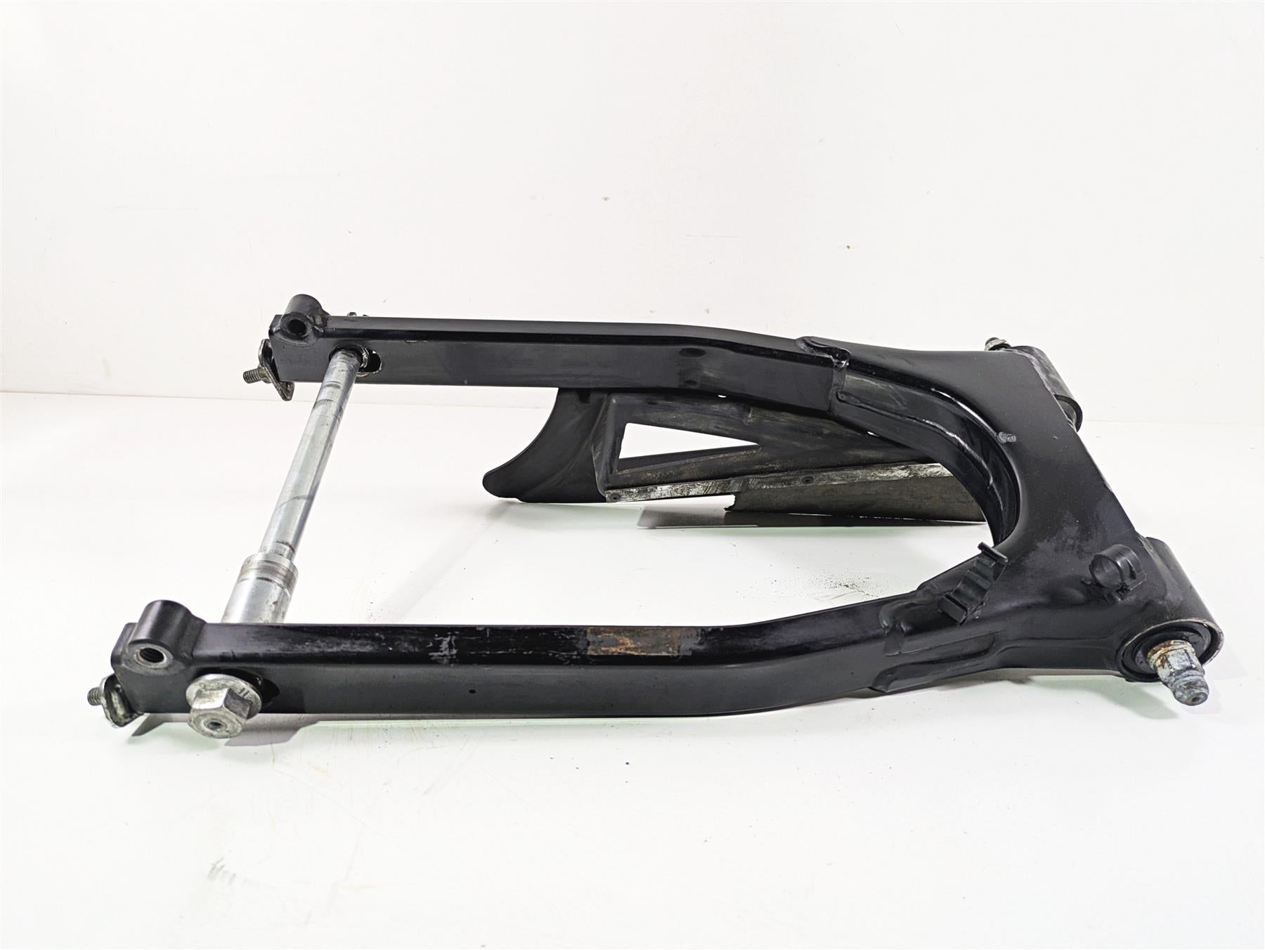 1999 Harley Touring FLHTCUI E-Glide Rear Swingarm Swing Arm 3/4
