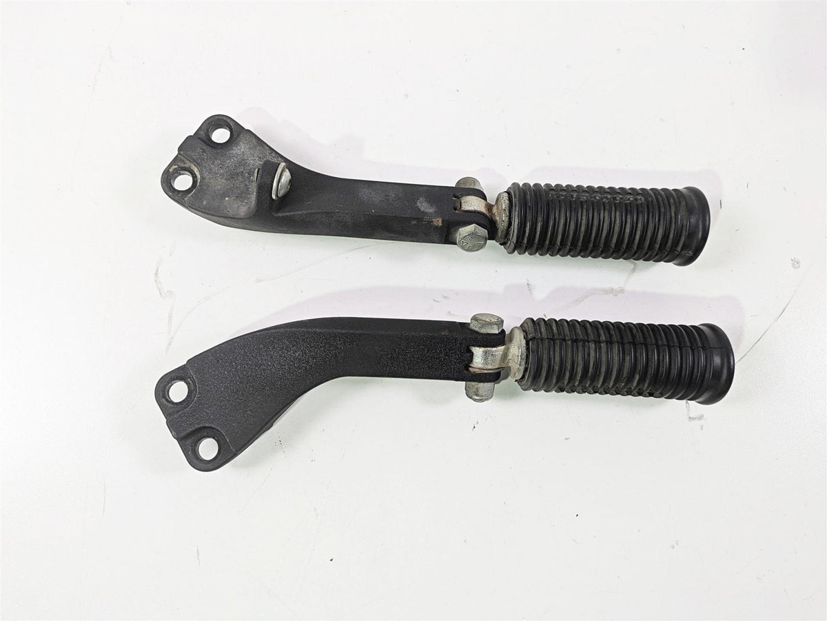 2010 Harley Dyna FXDB Street Bob Rear Passenger Footpeg Set 49224-06A 49230-06 {{ shop.shopifyCountryName }} - Mototech271