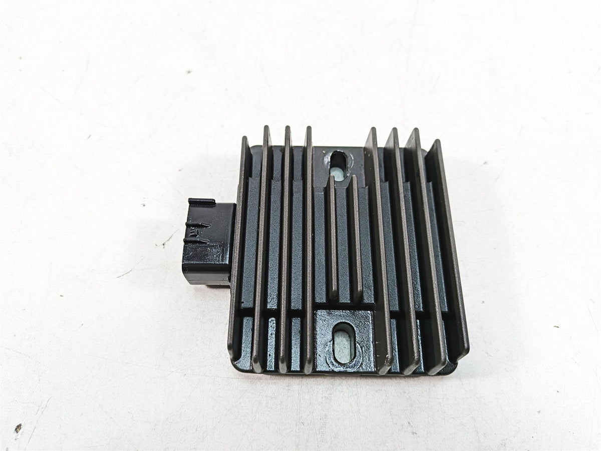 2022 Yamaha Waverunner EX Sp EX1050BX Rectifier Voltage Regulator 6D3-81960-01 {{ shop.shopifyCountryName }} - Mototech271