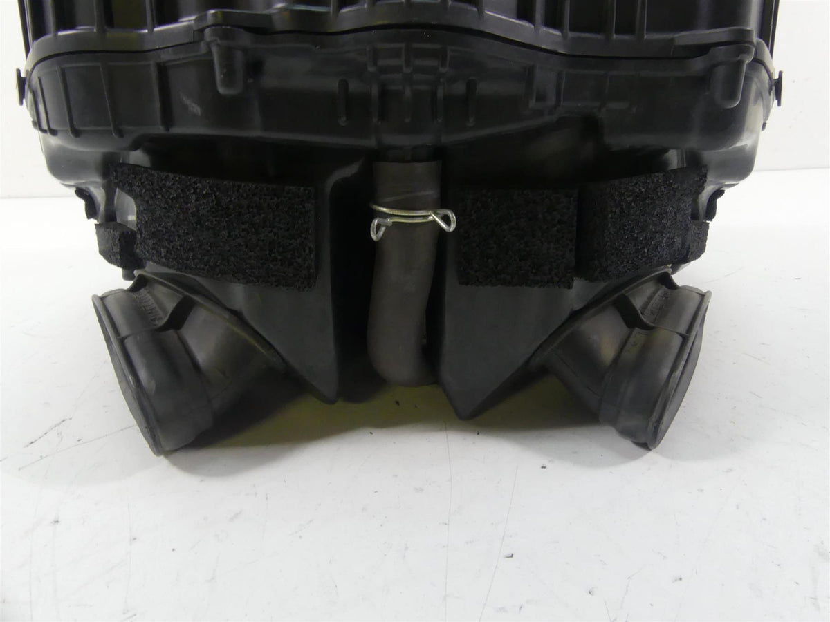 2015 Honda CBR1000 RR SC59 Air Box Cleaner Breather & Injectors 17220-MFL-000 {{ shop.shopifyCountryName }} - Mototech271