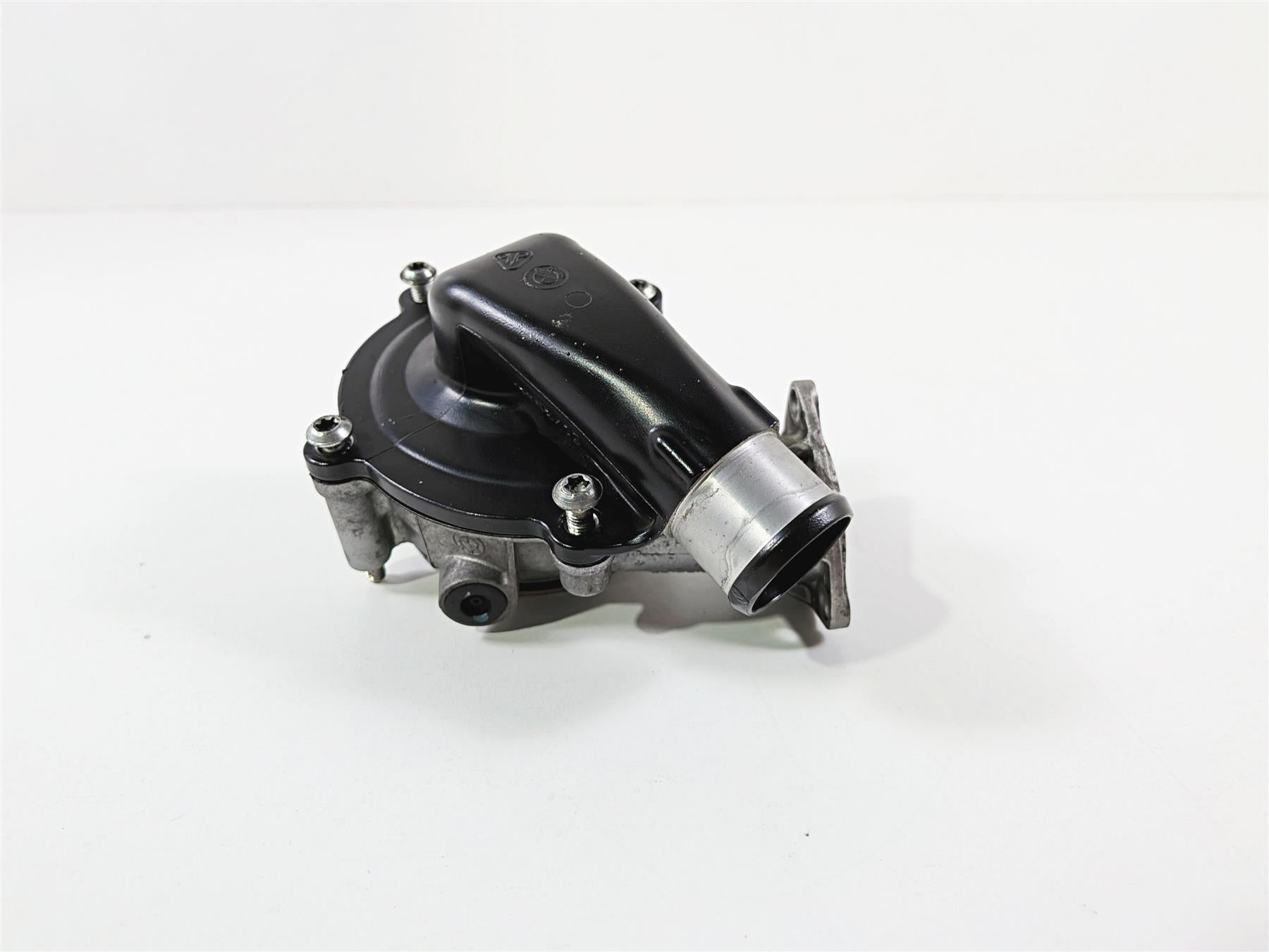 2017 BMW S1000RR K46 Water Pump & Housing Set 11518545699 {{ shop.shopifyCountryName }} - Mototech271