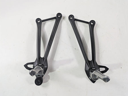 2024 Kawasaki ZX6R ZX636 Ninja Passenger Footpeg Foot Peg Set 35063-0444-18R {{ shop.shopifyCountryName }} - Mototech271