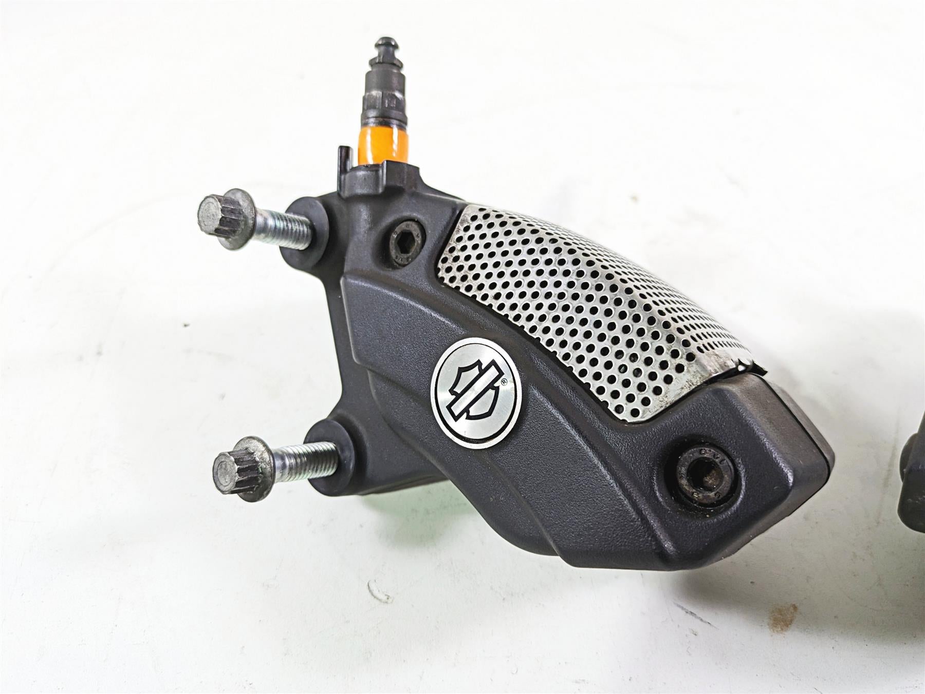 2020 Harley Touring FLHT Electra Glide Front Brake Caliper Set 43027-08 44023-08 {{ shop.shopifyCountryName }} - Mototech271