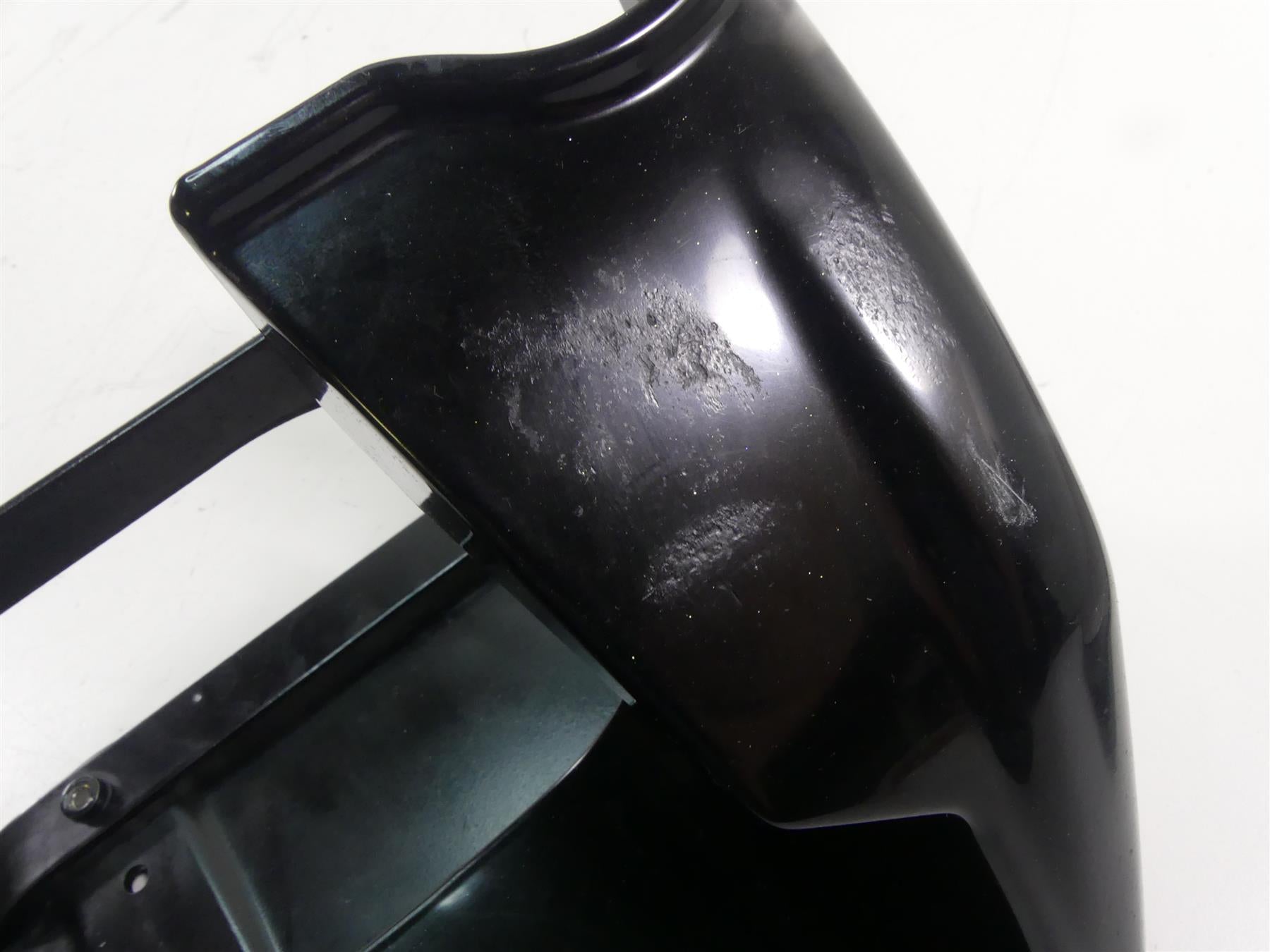 2017 Harley FXSE CVO Pro Street Breakout Front Lower Bug Spoiler Cover 57200142 {{ shop.shopifyCountryName }} - Mototech271