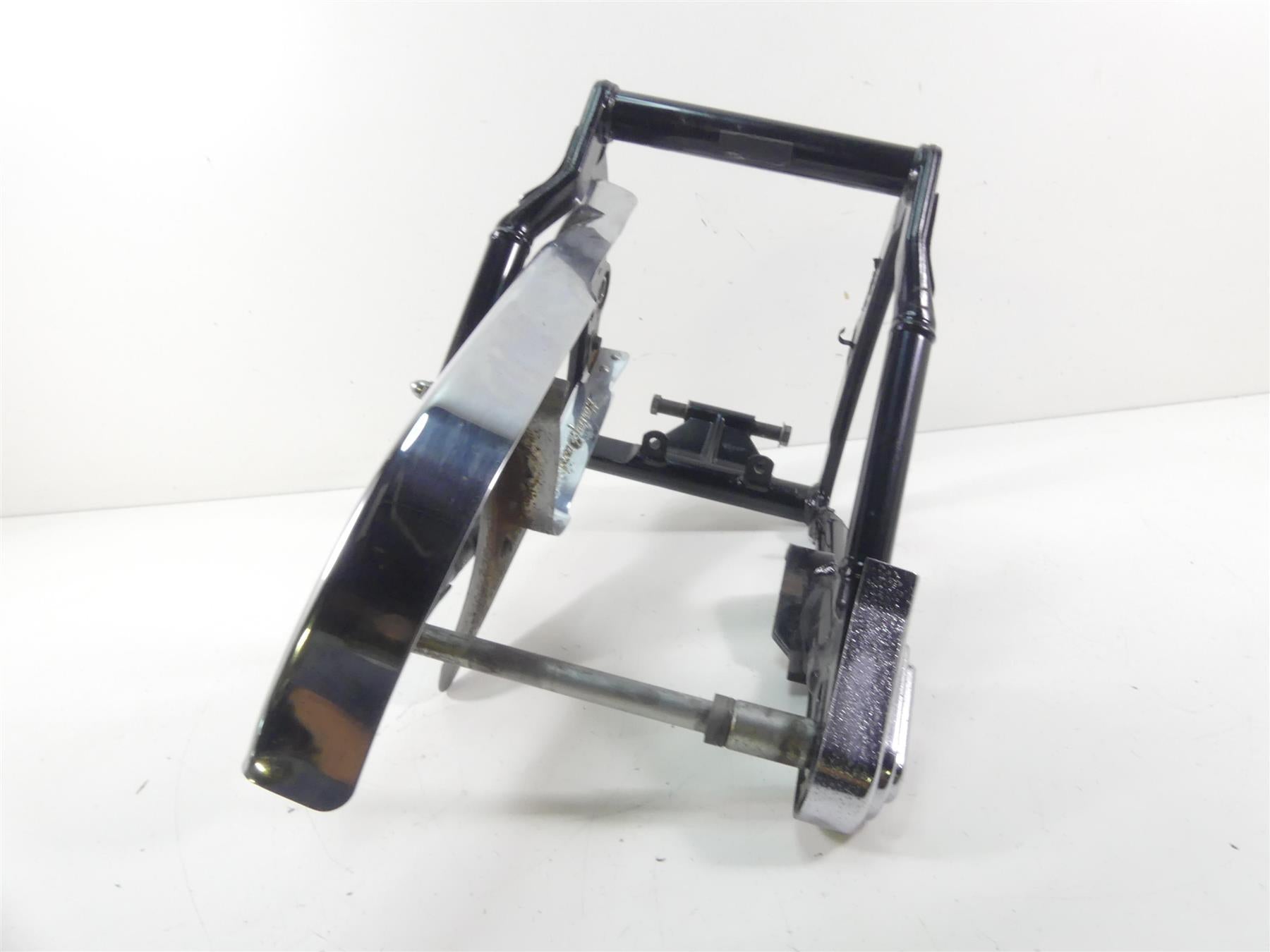 2002 Harley Softail FXSTDI Deuce Rear Swingarm Swing Arm & Covers 48746-07 {{ shop.shopifyCountryName }} - Mototech271