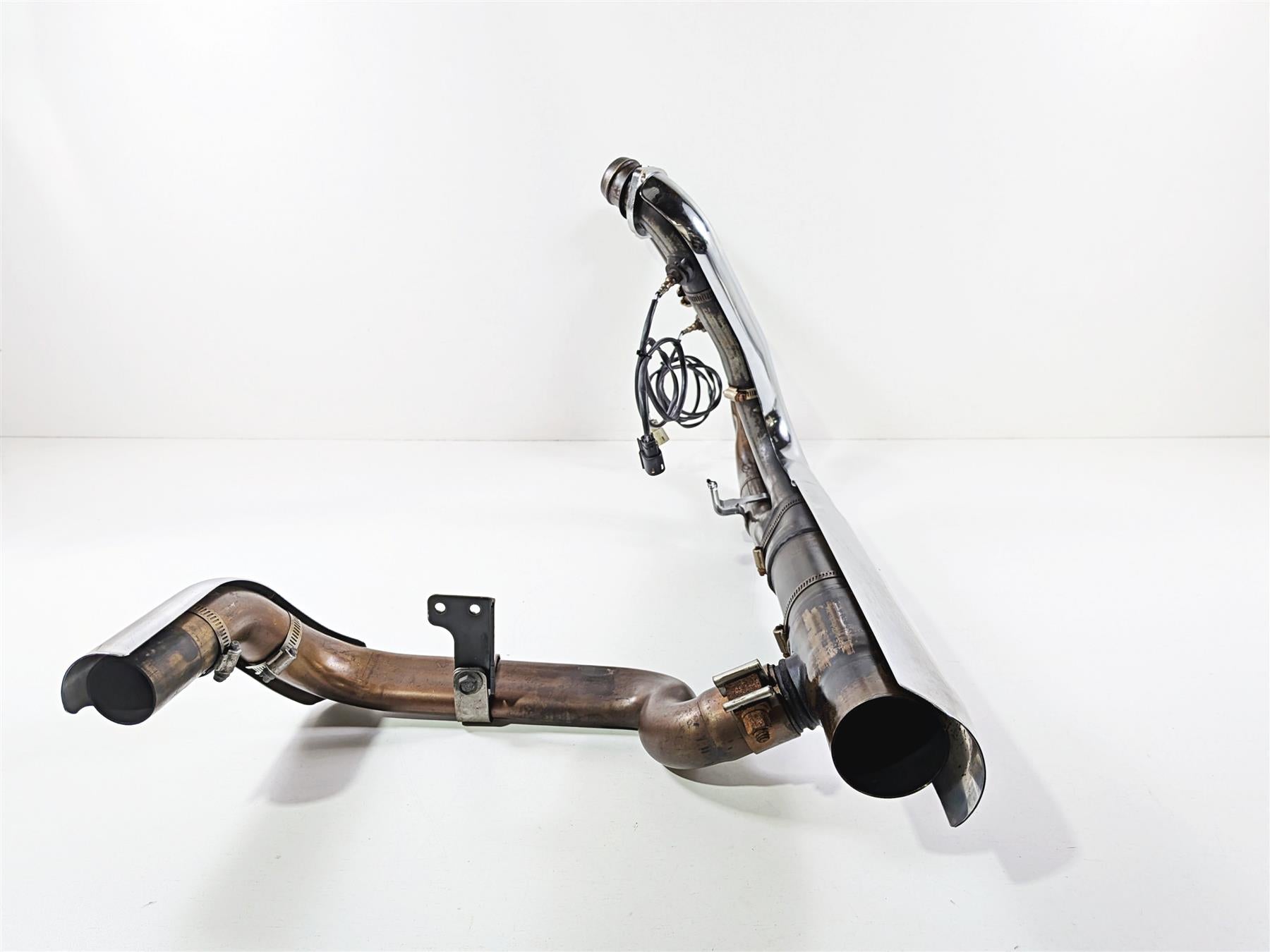 2018 Harley Touring FLHTCU Electra Glide Oem Exhaust Header Manifold 65600176-Mototech271
