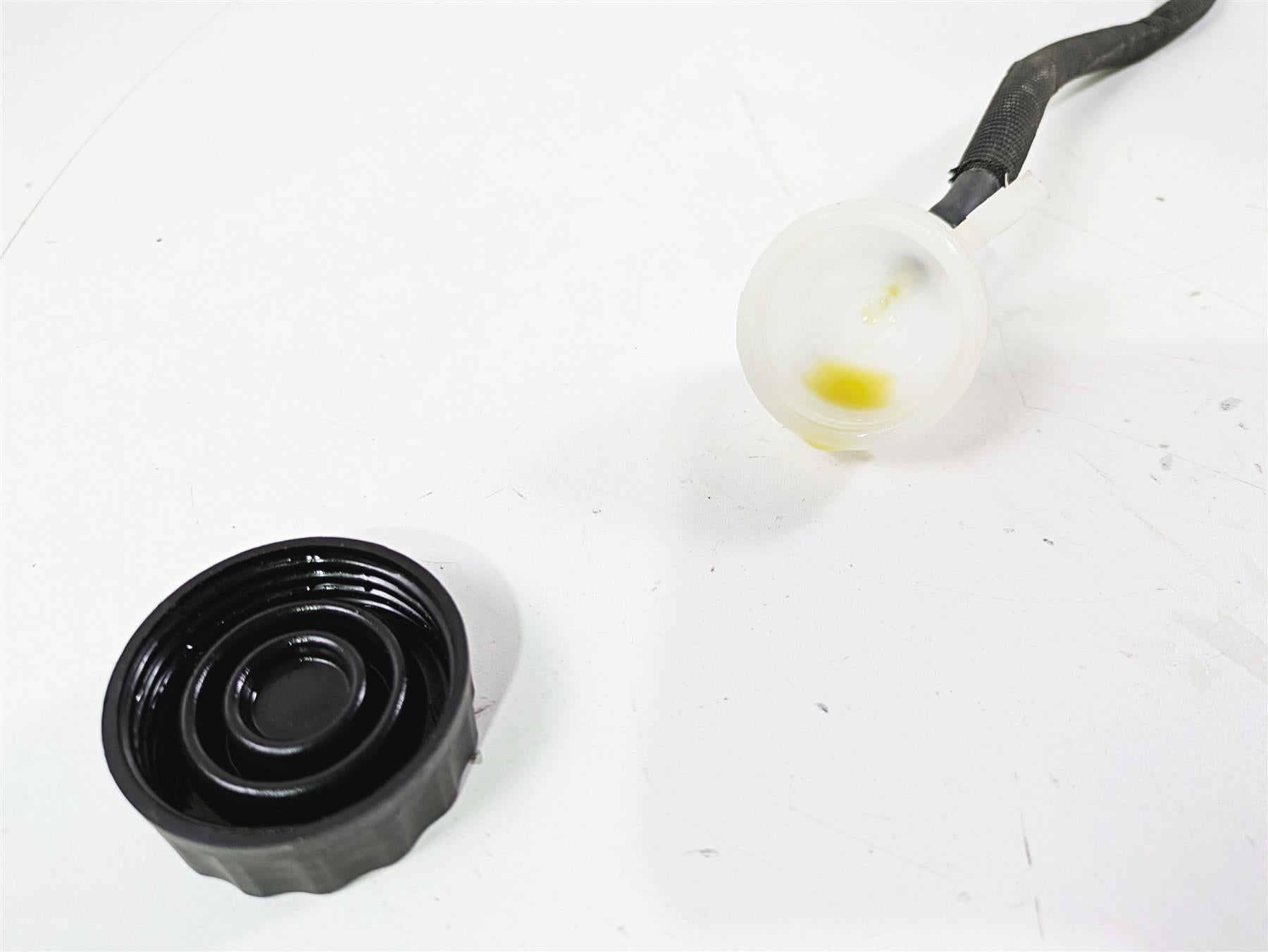 2019 BMW G310GS K02 Rear Brake Master Cylinder + Reservoir 34318560098 {{ shop.shopifyCountryName }} - Mototech271