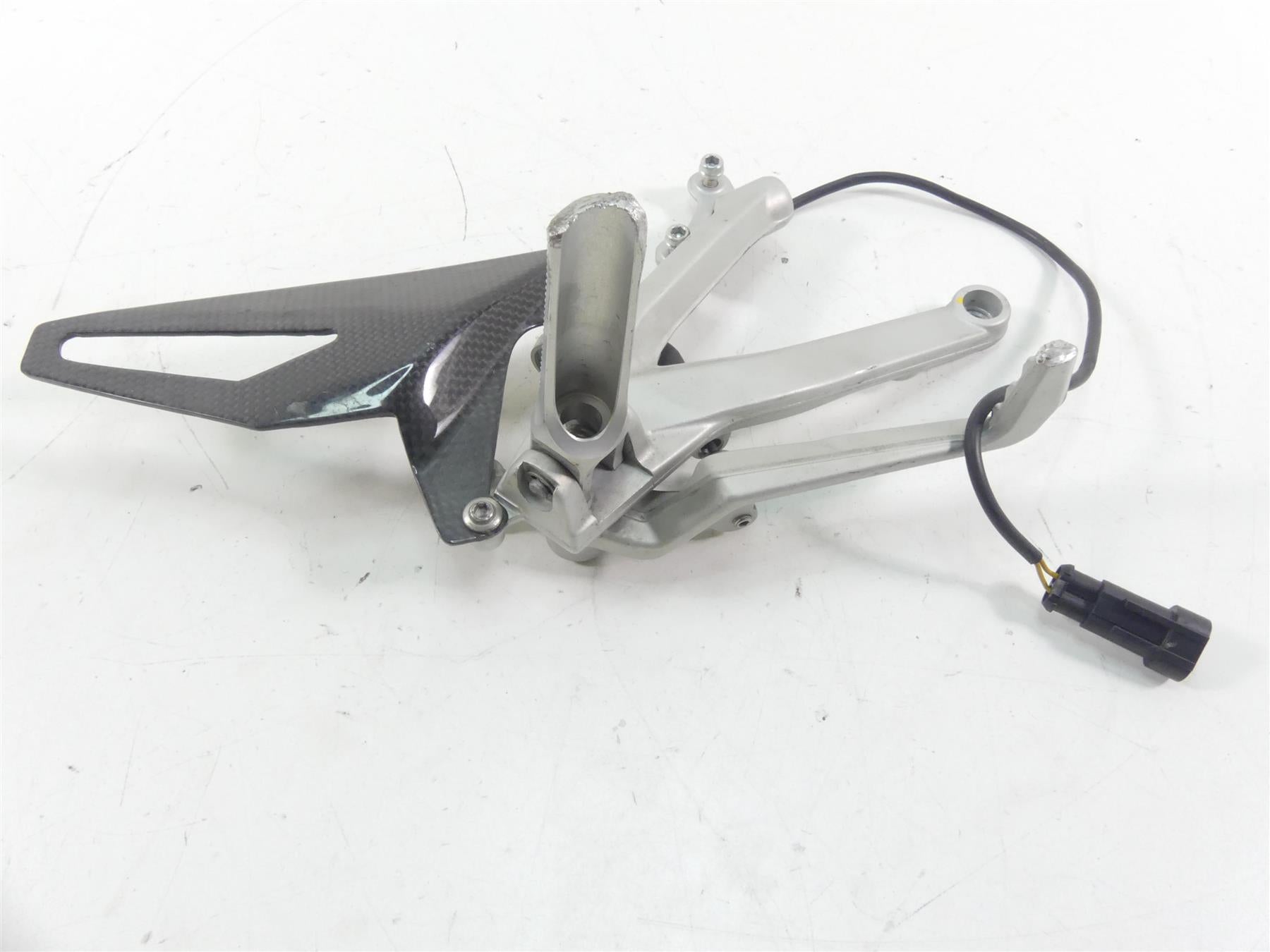 2020 Ducati Panigale 1100 V4 S SBK Right Foot Peg Brake Pedal Set 82433471A | Mototech271