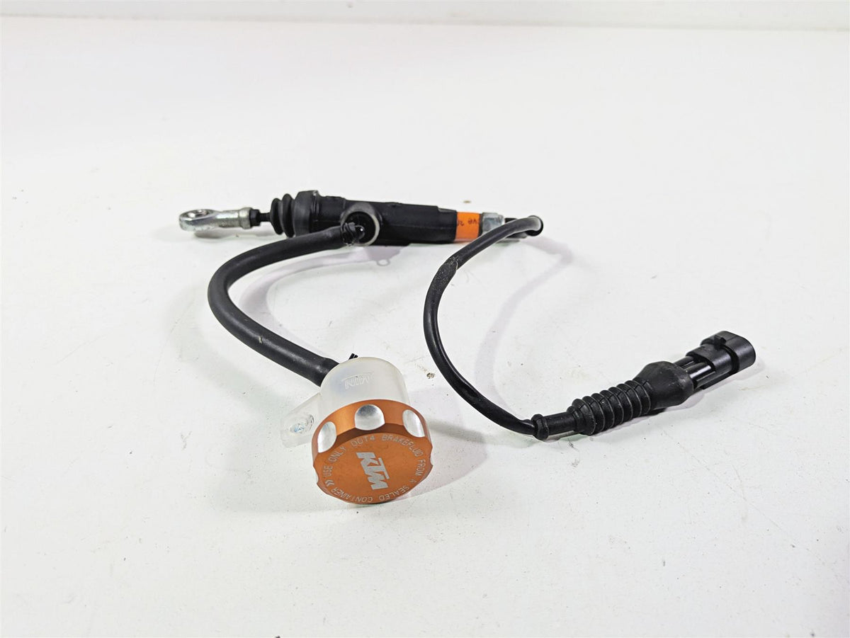 2018 KTM 1290 Super Duke R Rear Brembo Brake Master Cylinder 6031306000030 {{ shop.shopifyCountryName }} - Mototech271