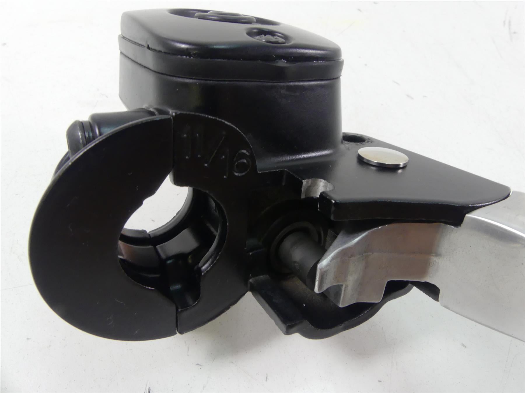 2014 Harley FXDL Dyna Low Rider Front Brake Master Cylinder 11/16 45170-08 {{ shop.shopifyCountryName }} - Mototech271