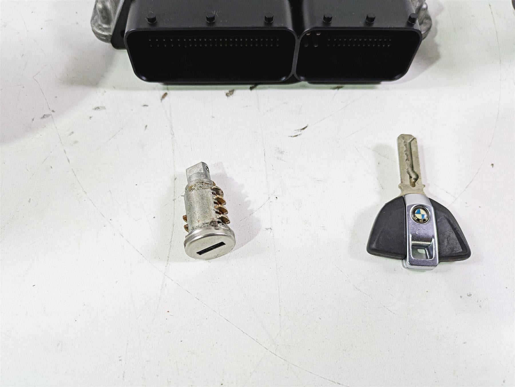 2016 BMW R1200RS K54 Cdi Ecu Ecm Module Ignition Switch Key Lock Set 8559224 {{ shop.shopifyCountryName }} - Mototech271