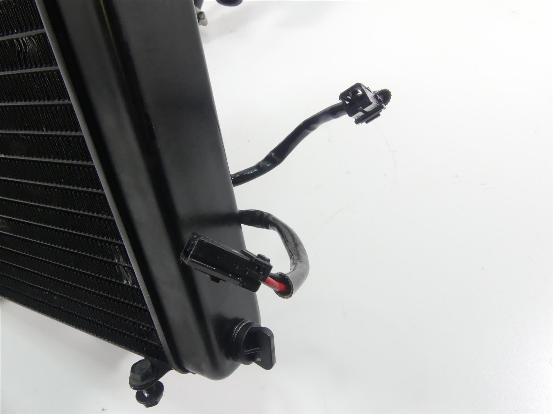 2006 Harley VRSCD Night Rod Radiator Fans Reservoir Hoses Set 26722-04 {{ shop.shopifyCountryName }} - Mototech271