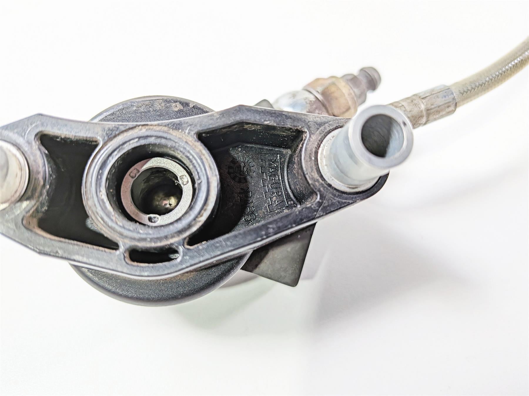 2005 KTM 950 LC8 Adventure Magura Clutch Slave Cylinder & Line 60032061244 {{ shop.shopifyCountryName }} - Mototech271