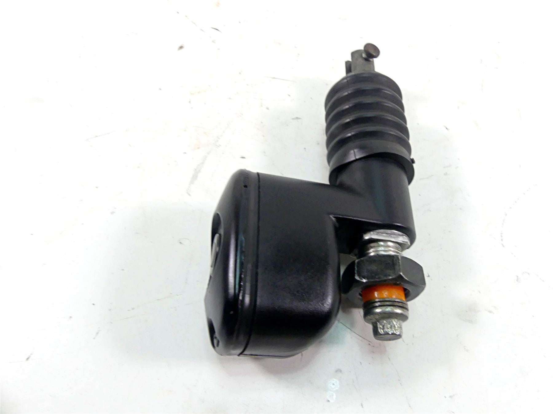 2002 Harley FLSTCI Softail Heritage Rear Brake Master Cylinder 41755-99F {{ shop.shopifyCountryName }} - Mototech271