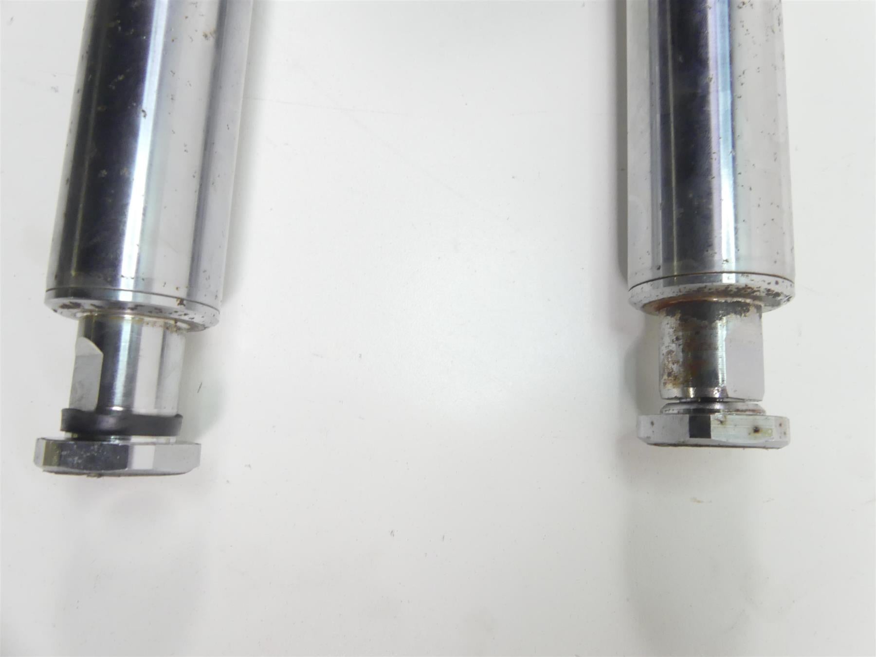 2013 Harley Touring FLTRX Road Glide Straight Front Fork Leg 41mm Set 46502-09 {{ shop.shopifyCountryName }} - Mototech271