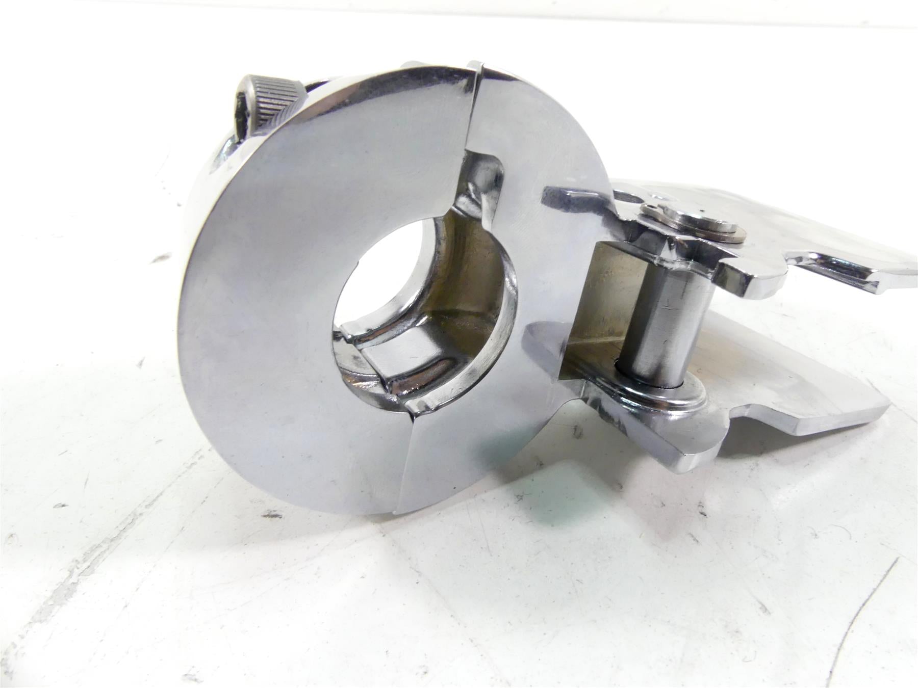 2017 Harley Softail FXSB Breakout Chrome Clutch Perch 38700-08A {{ shop.shopifyCountryName }} - Mototech271