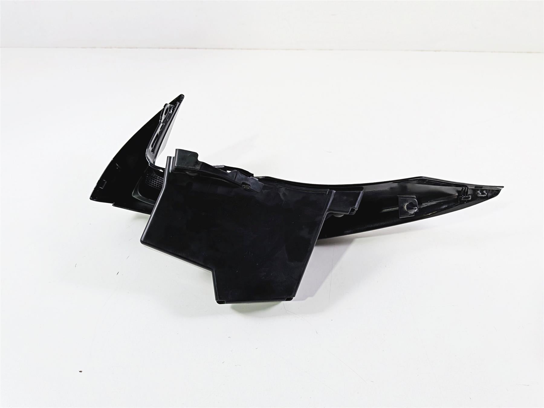 2022 Yamaha YZF R1 R1M RN65 Front Right Blinker Cover Fairing B3L-2843C-00-Mototech271