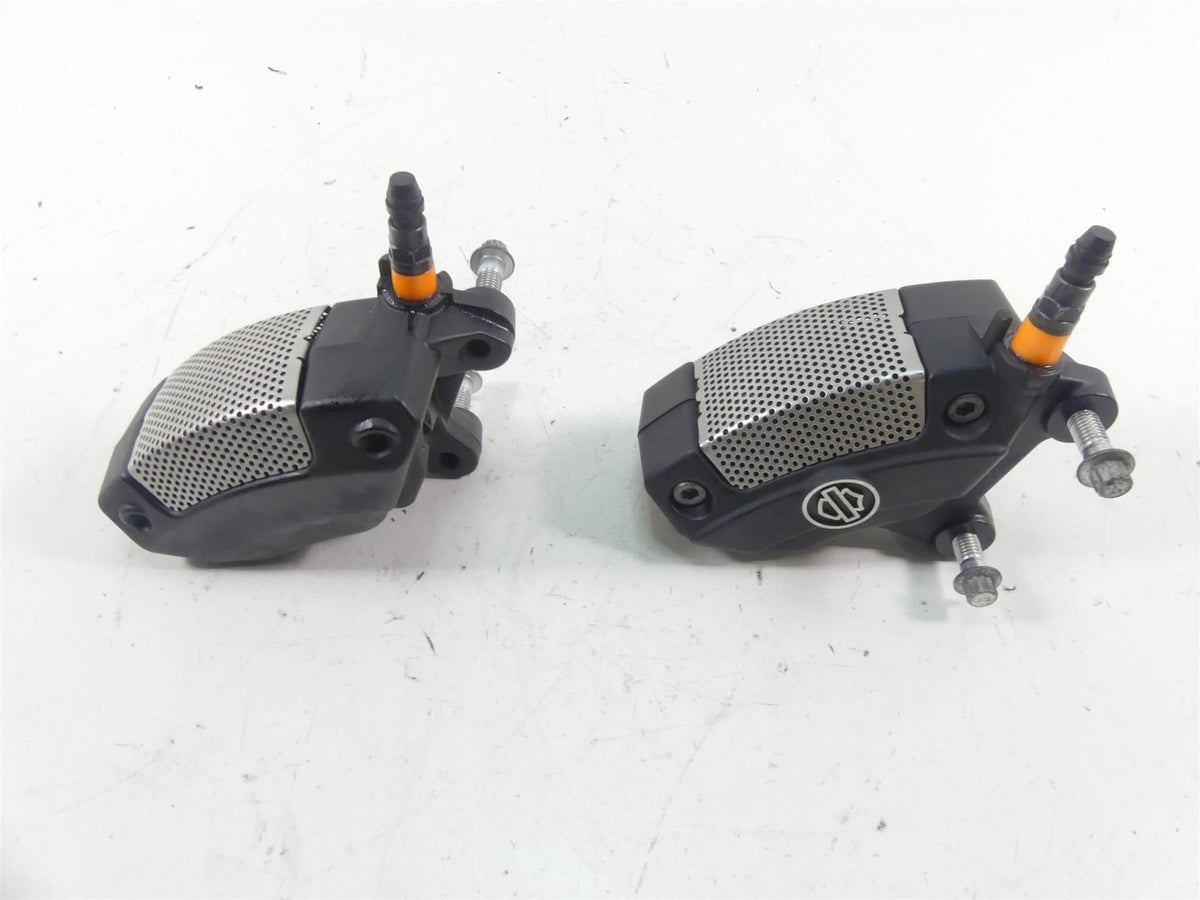 2012 Harley VRSCF Muscle Rod Front Brake Caliper + Lines Set 44731-08 44732-08 {{ shop.shopifyCountryName }} - Mototech271