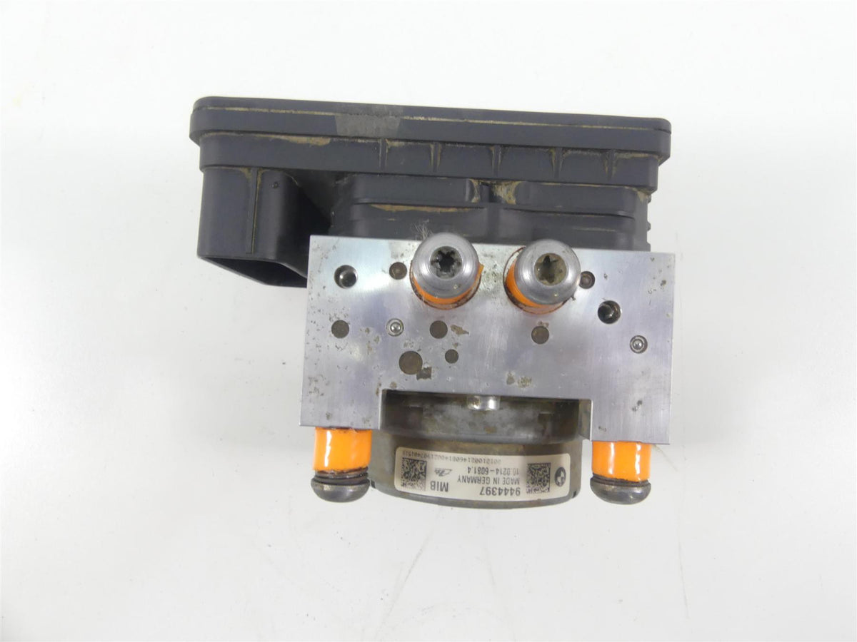 2019 BMW R1250GS K50 Abs Brake Pump Unit Module 34519898518 34519444398 {{ shop.shopifyCountryName }} - Mototech271