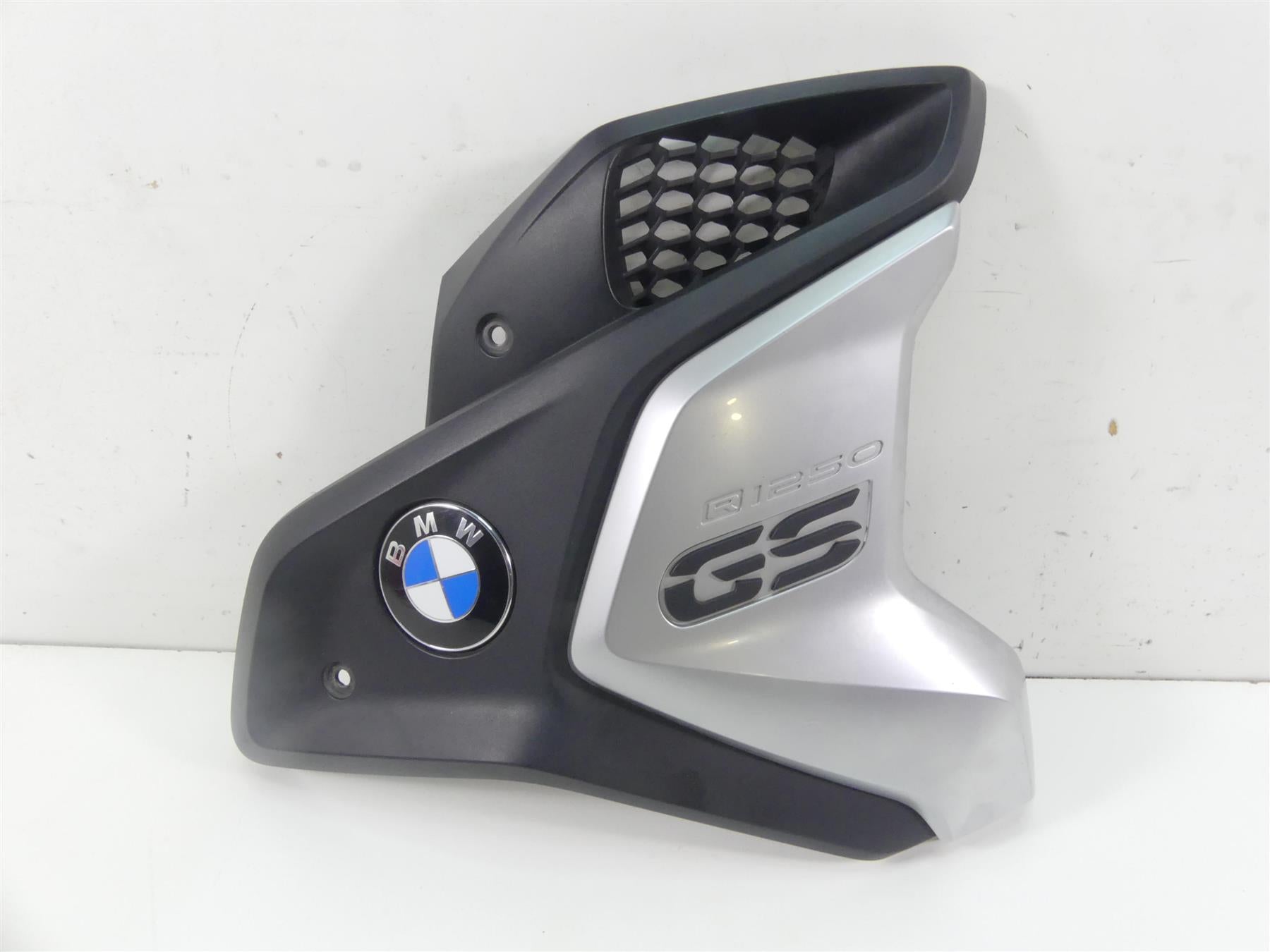 2019 BMW R1250GS K50 Right Side Intake Fairing & Emblem 46638556656 46638392882 | Mototech271