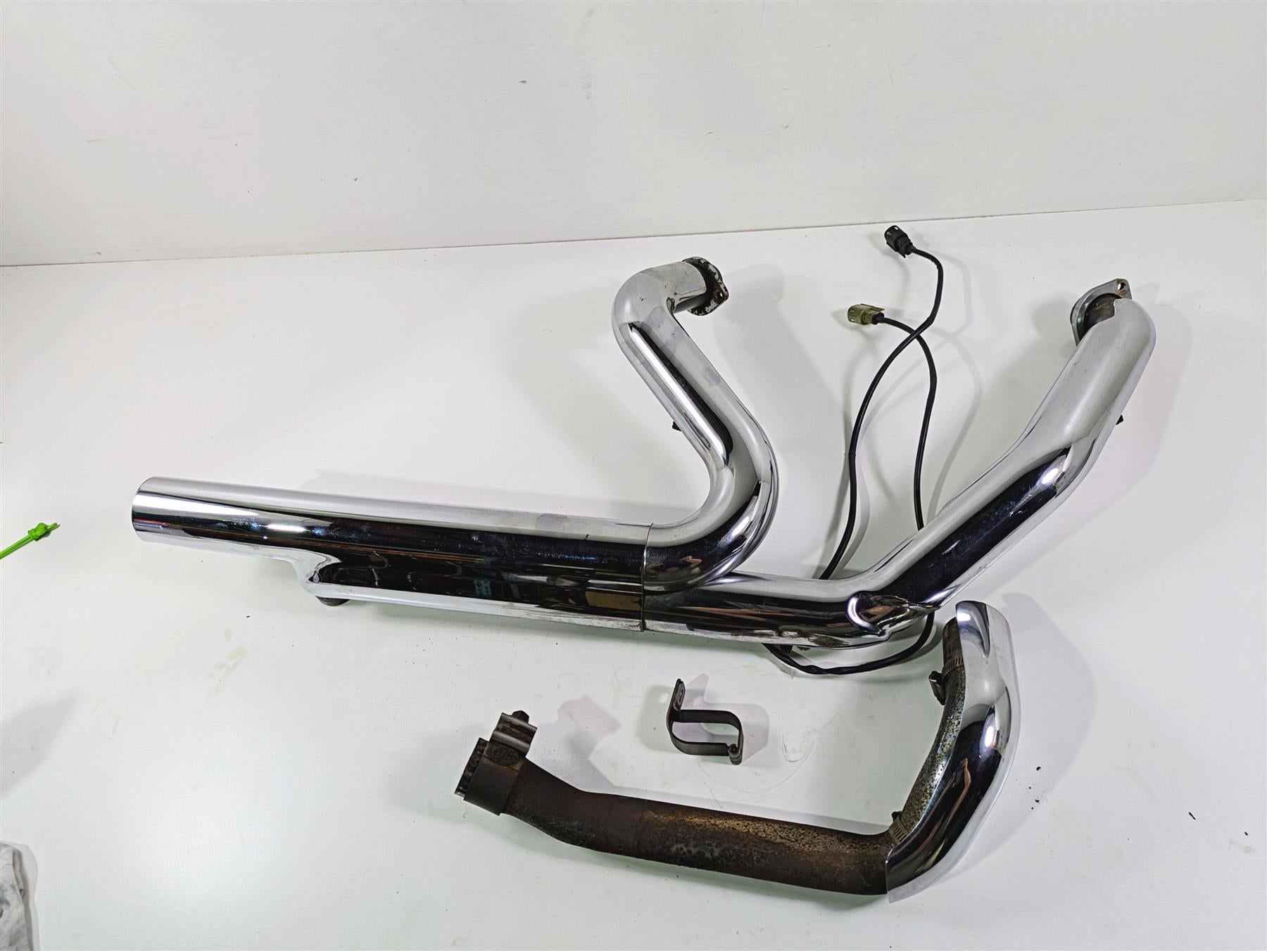 2010 Harley Touring FLHTK Electra Glide Oem Exhaust Header Set 66855-10A | Mototech271
