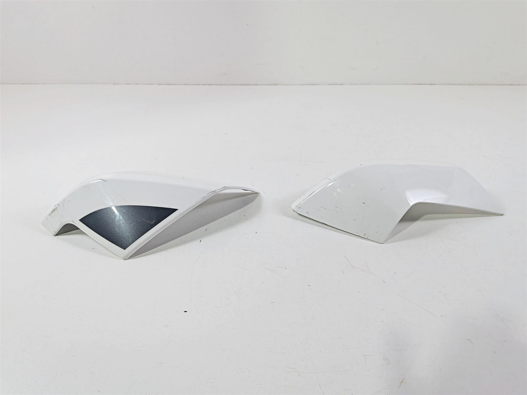 2022 Triumph Tiger 900 GT Pro Front Tank Corner Cover Fairing Set -Read T2311930 {{ shop.shopifyCountryName }} - Mototech271