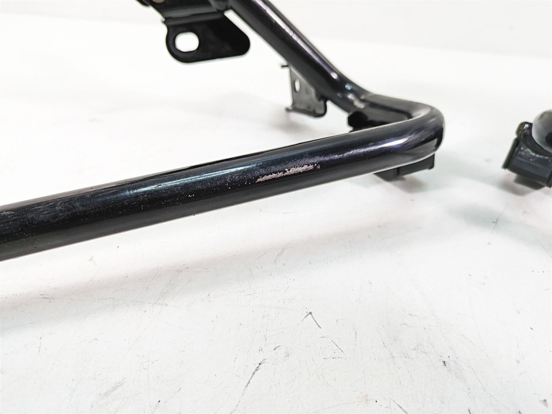 2010 Harley Touring FLHTCU Electra Glide Saddlebag Guard Holder Set 49194-09A {{ shop.shopifyCountryName }} - Mototech271