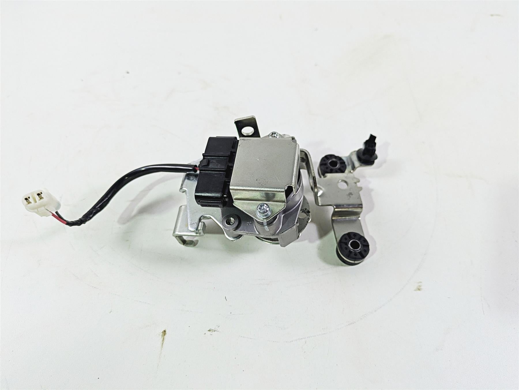 2023 Suzuki GSX1300 RR Hayabusa Accelerator Tps Throttle Sensor 13500-10L00 {{ shop.shopifyCountryName }} - Mototech271