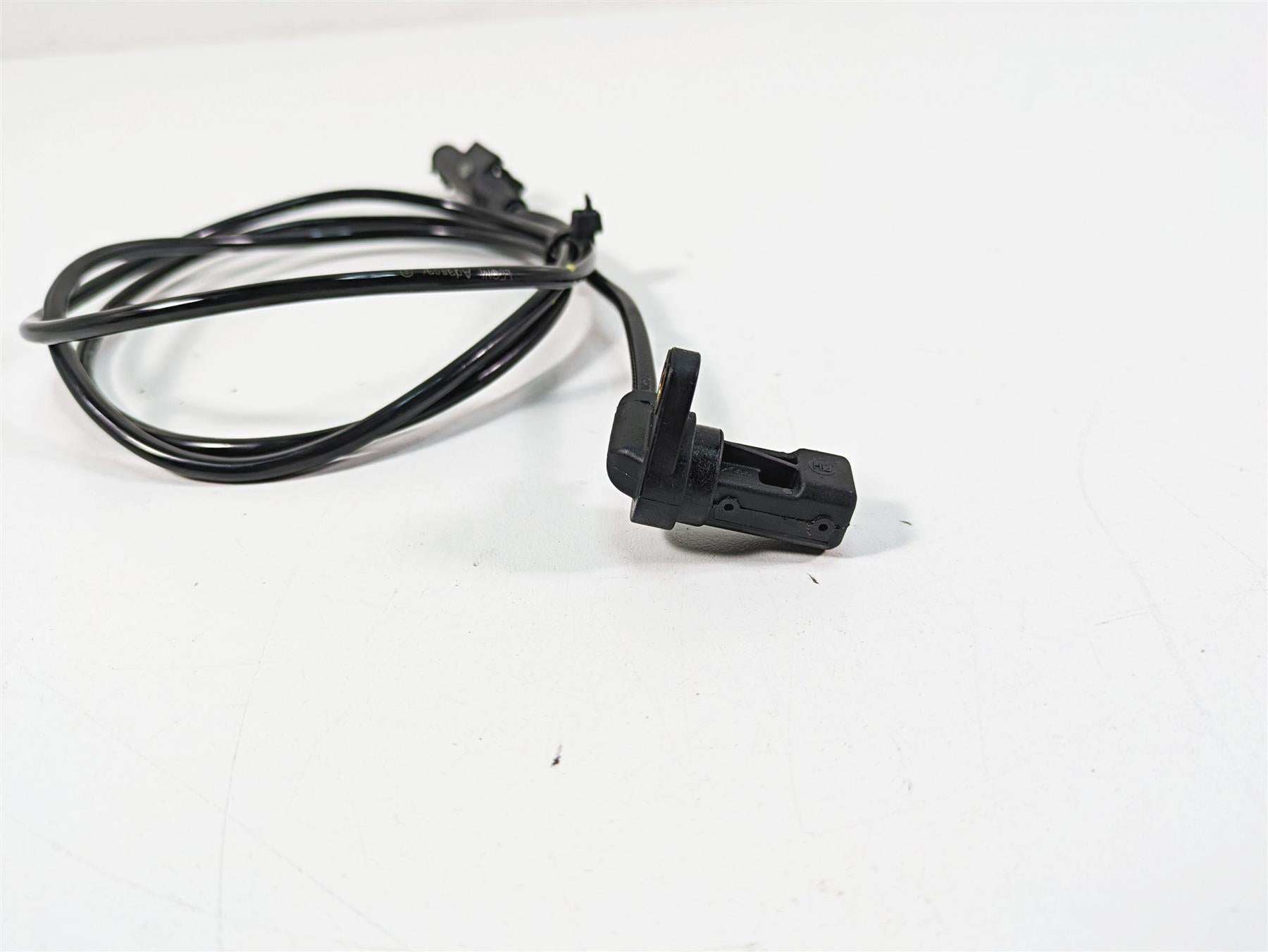 2020 Moto Guzzi V85 TT Adventure Front Abs Brake Wheel Speed Sensor 859792 {{ shop.shopifyCountryName }} - Mototech271