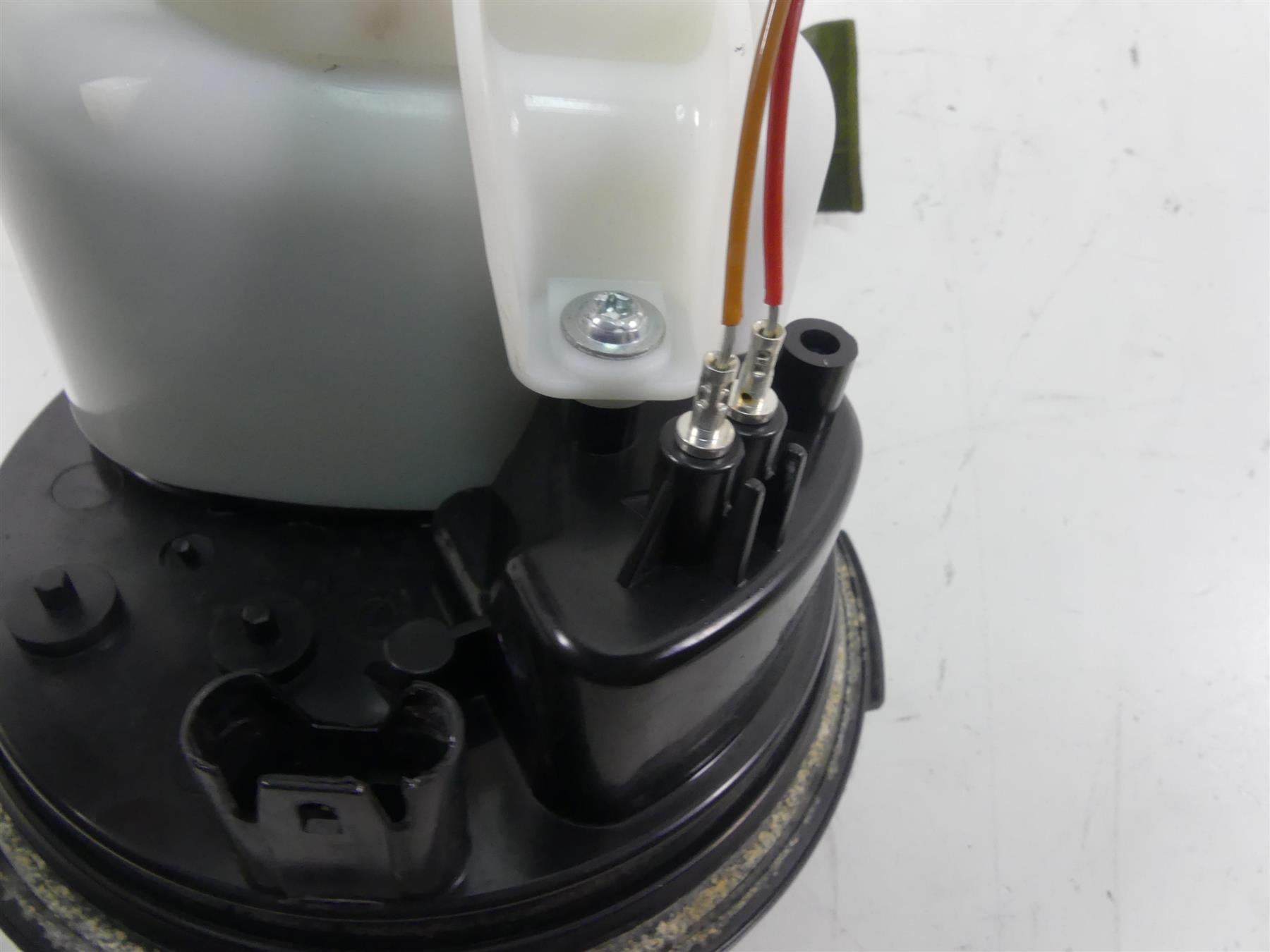 2012 BMW S1000RR K46 Fuel Gas Petrol Pump - Tested 16147718349 {{ shop.shopifyCountryName }} - Mototech271