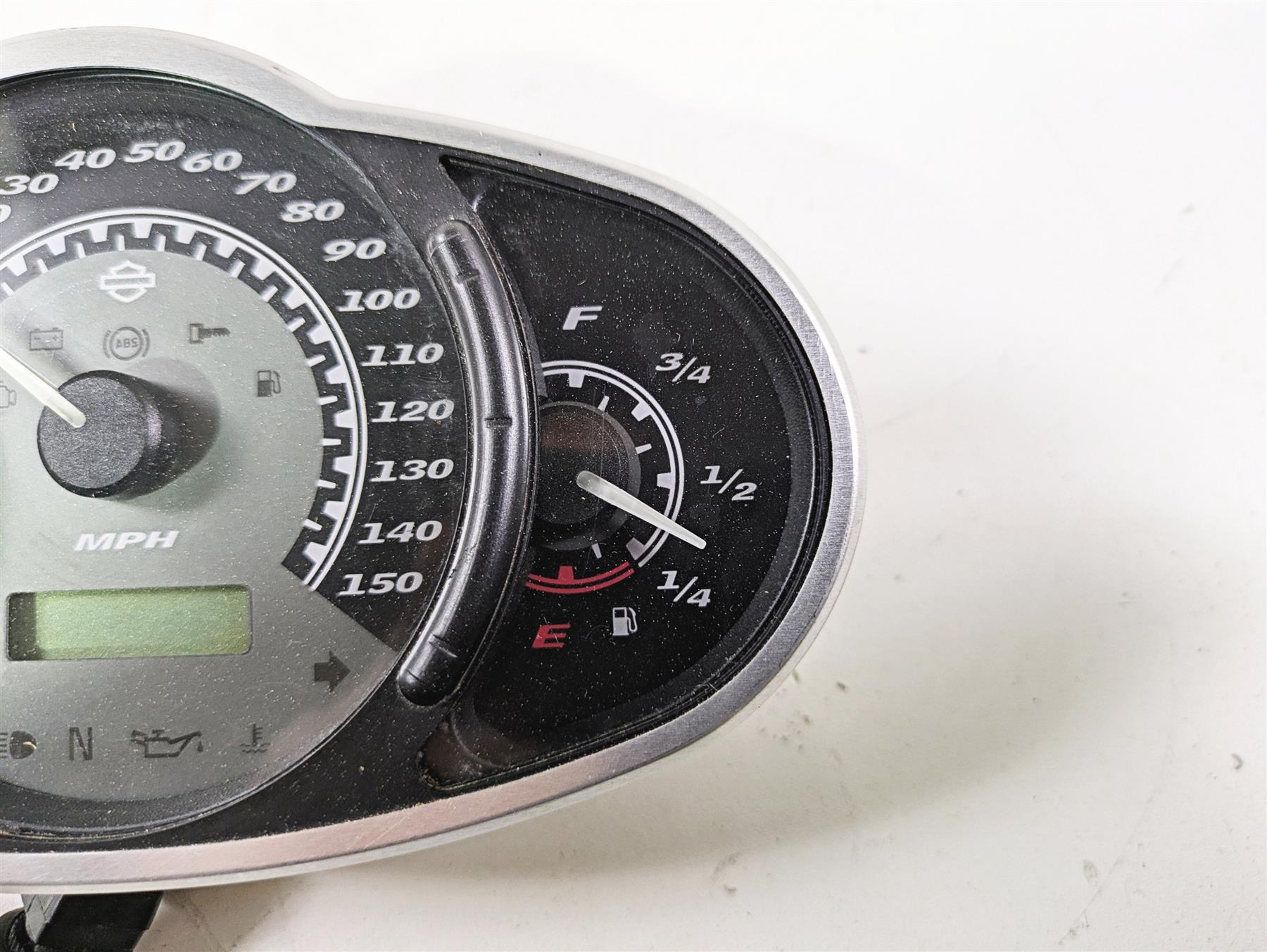 2010 Harley VRSCF Muscle Rod Gauges Speedometer Instrument 13K Only 71962-09 {{ shop.shopifyCountryName }} - Mototech271