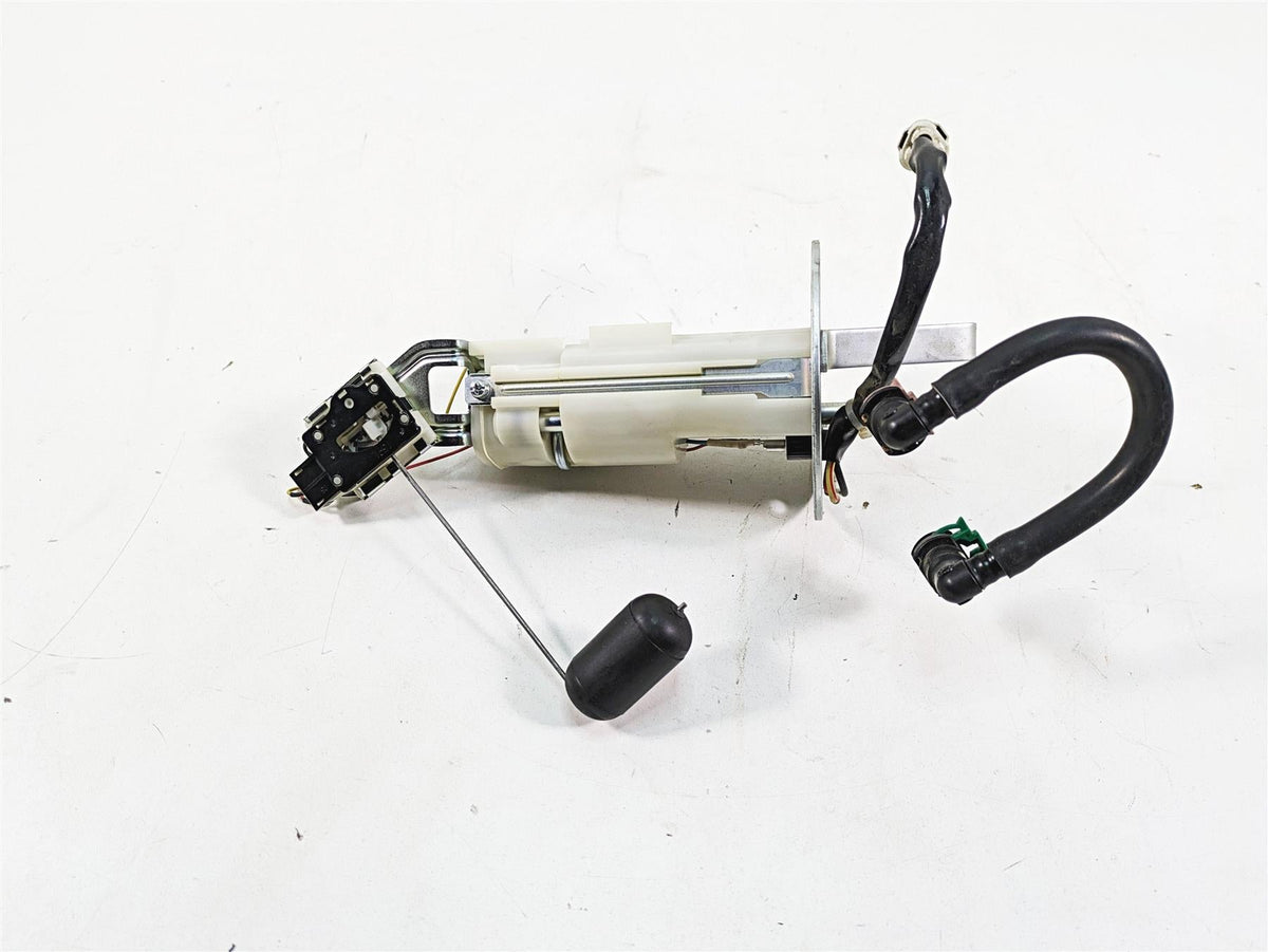 2022 Suzuki GSXR 750 Fuel Gas Petrol Pump -Tested -Video 15100-14J01 {{ shop.shopifyCountryName }} - Mototech271
