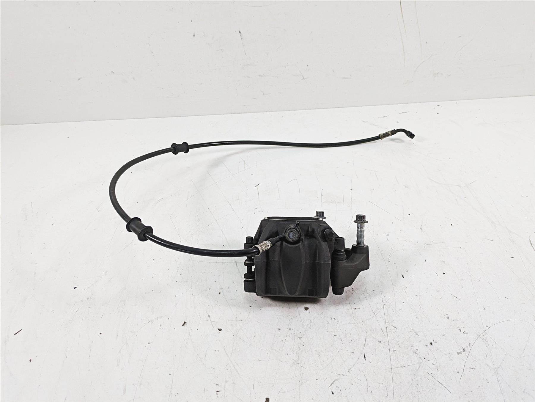 2019 Harley XL883N Sportster Iron Nice Front Brake Caliper & Line 41300010 {{ shop.shopifyCountryName }} - Mototech271