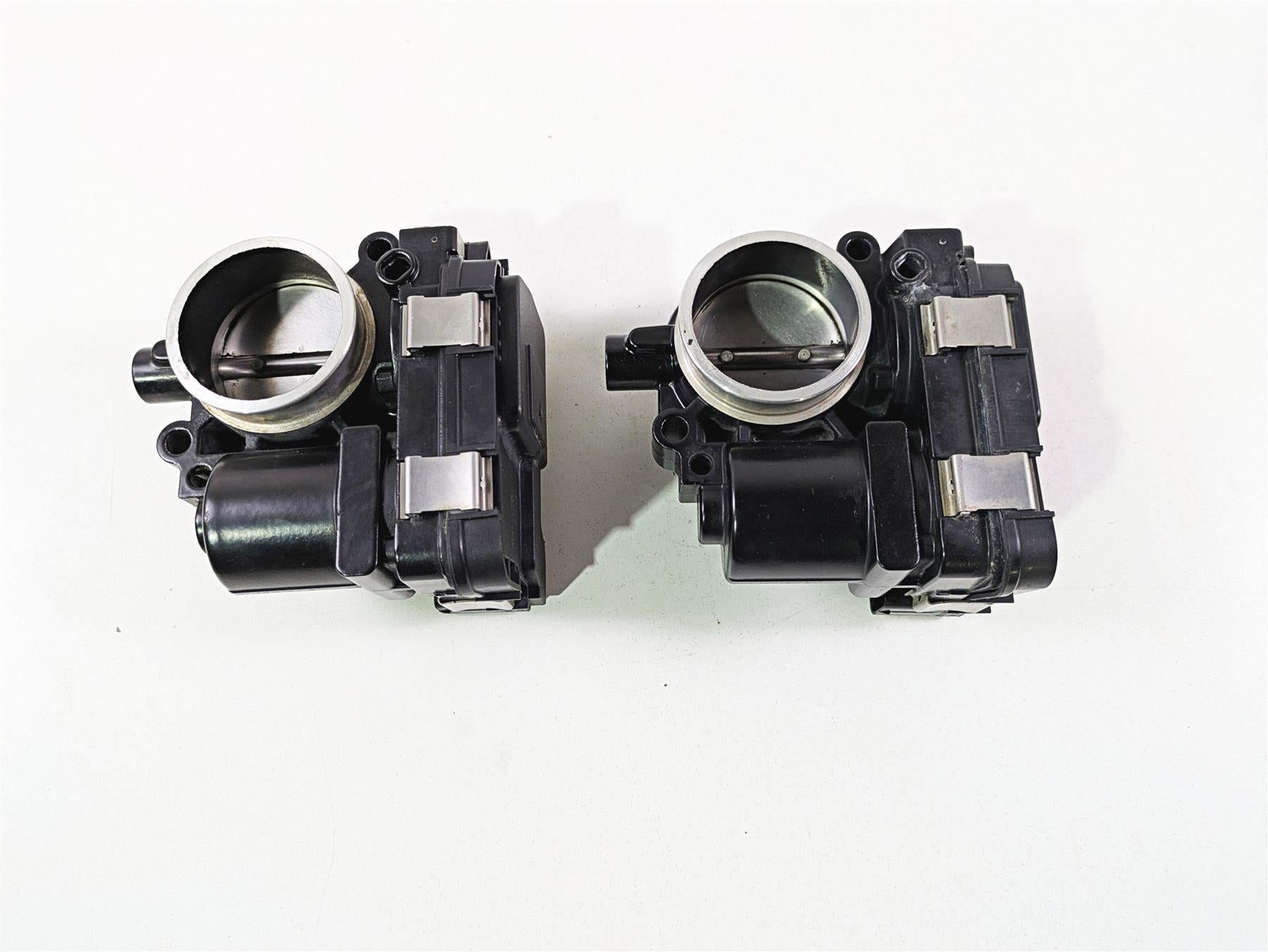 2017 BMW R1200 GS K50 Throttle Body Bodies Set 13548564959 {{ shop.shopifyCountryName }} - Mototech271