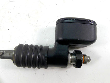 2002 Harley FLSTCI Softail Heritage Rear Brake Master Cylinder 41755-99F {{ shop.shopifyCountryName }} - Mototech271
