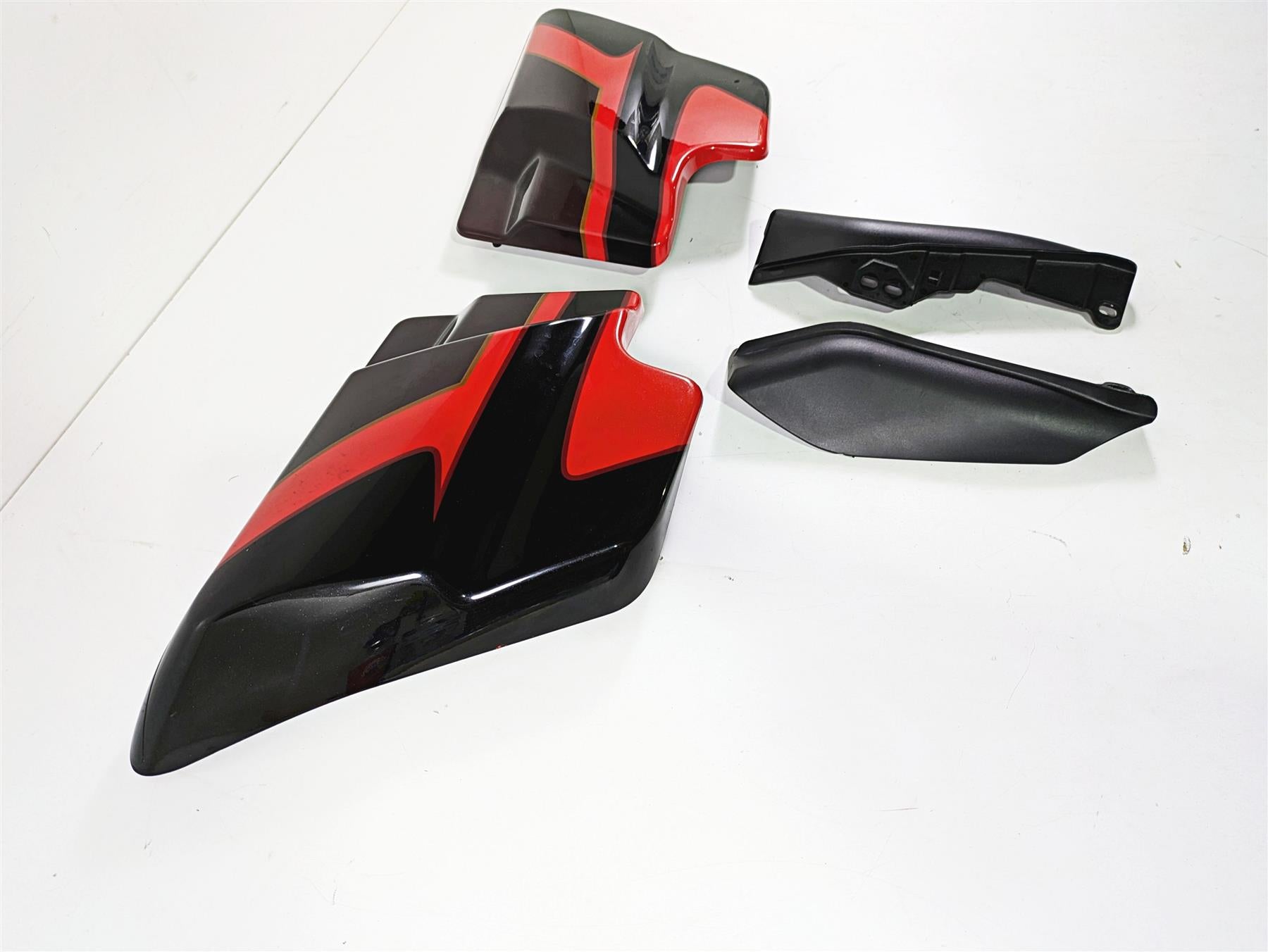 2017 Harley Touring FLHTKSE CVO E-Glide Side Cover Wind Deflector Set 66048-09A {{ shop.shopifyCountryName }} - Mototech271