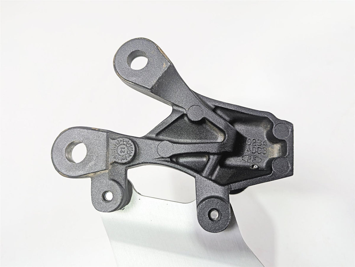 2023 Kawasaki ZX1400 ZX14R Ninja Front Left Rider Foot Peg Footpeg 35063-1337 {{ shop.shopifyCountryName }} - Mototech271