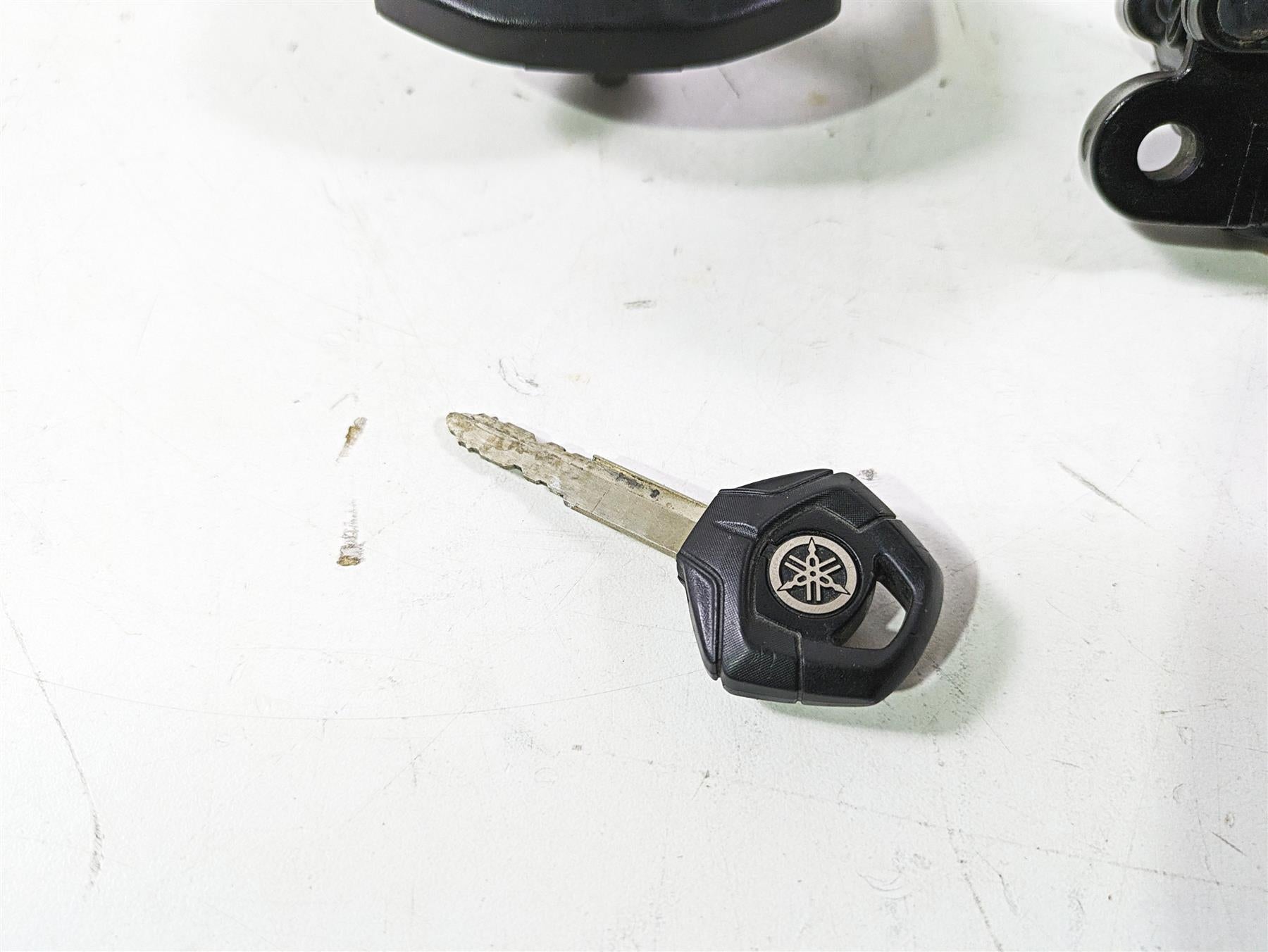2021 Yamaha Tenere 700 XTZ7 Ignition Switch Key Lock Set BAU-82501-00-00 {{ shop.shopifyCountryName }} - Mototech271