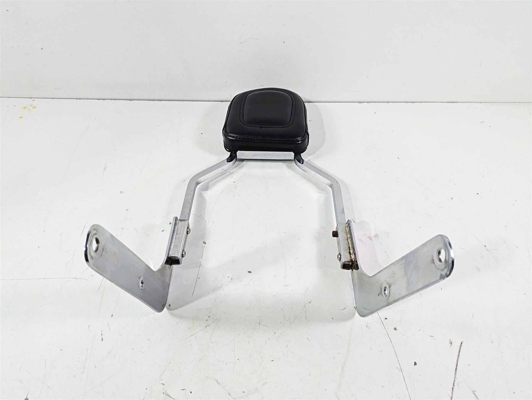 2002 Honda V-Twin VTX1800 C Sissybar Passenger Back Rest & Mount Set {{ shop.shopifyCountryName }} - Mototech271