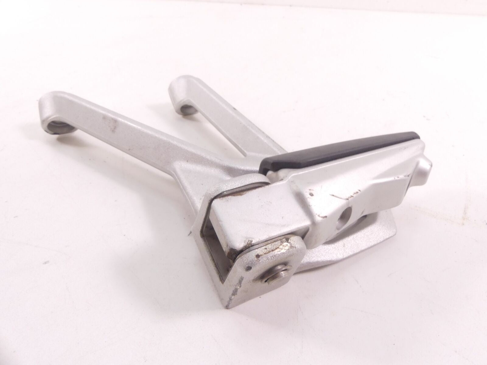 2016 BMW R1200RS K54 Rear Passenger Footpeg Foot Peg Set 46718540798 4671854079 {{ shop.shopifyCountryName }} - Mototech271