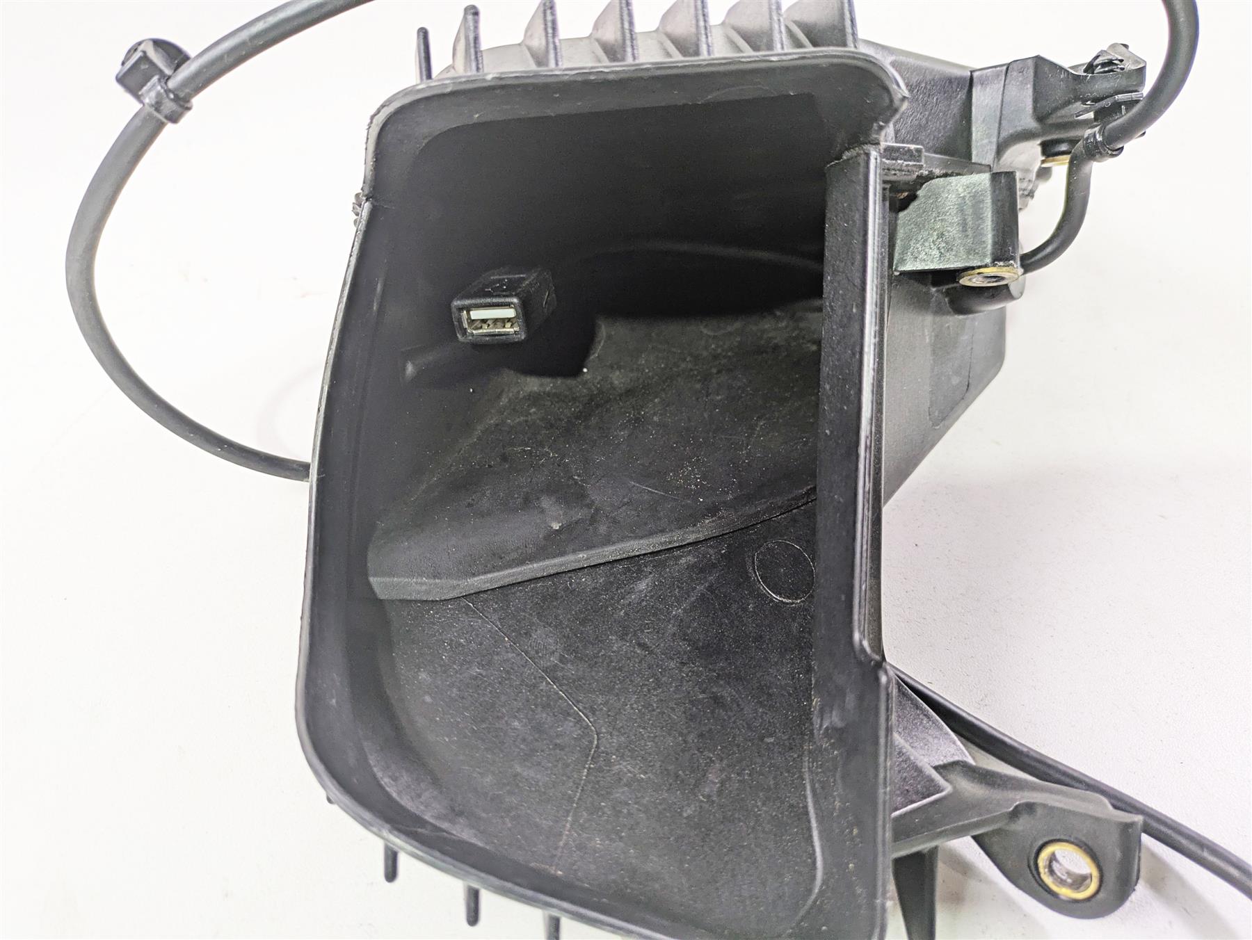 2021 Harley Touring FLTRX Road Glide Media Storage Compartment Right 76000492 {{ shop.shopifyCountryName }} - Mototech271