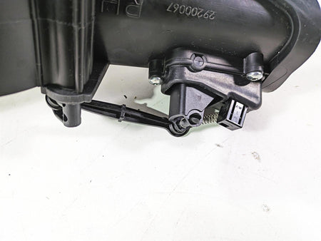 2017 Harley Touring FLTRXS Road Glide Front Air Inlet Duct Set 29200072 {{ shop.shopifyCountryName }} - Mototech271
