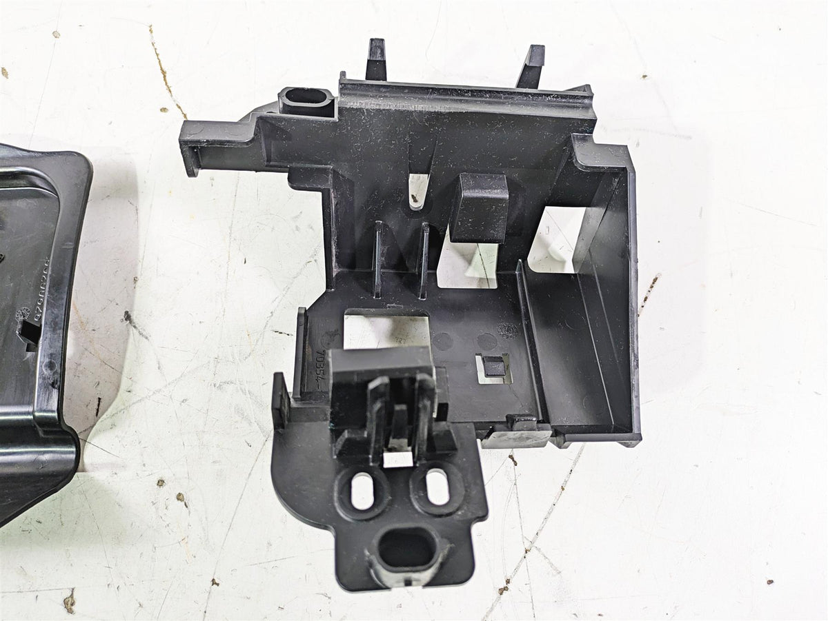 2016 Harley FLSTC Softail Heritage Electric Holder Plastic Set 70354-11 {{ shop.shopifyCountryName }} - Mototech271
